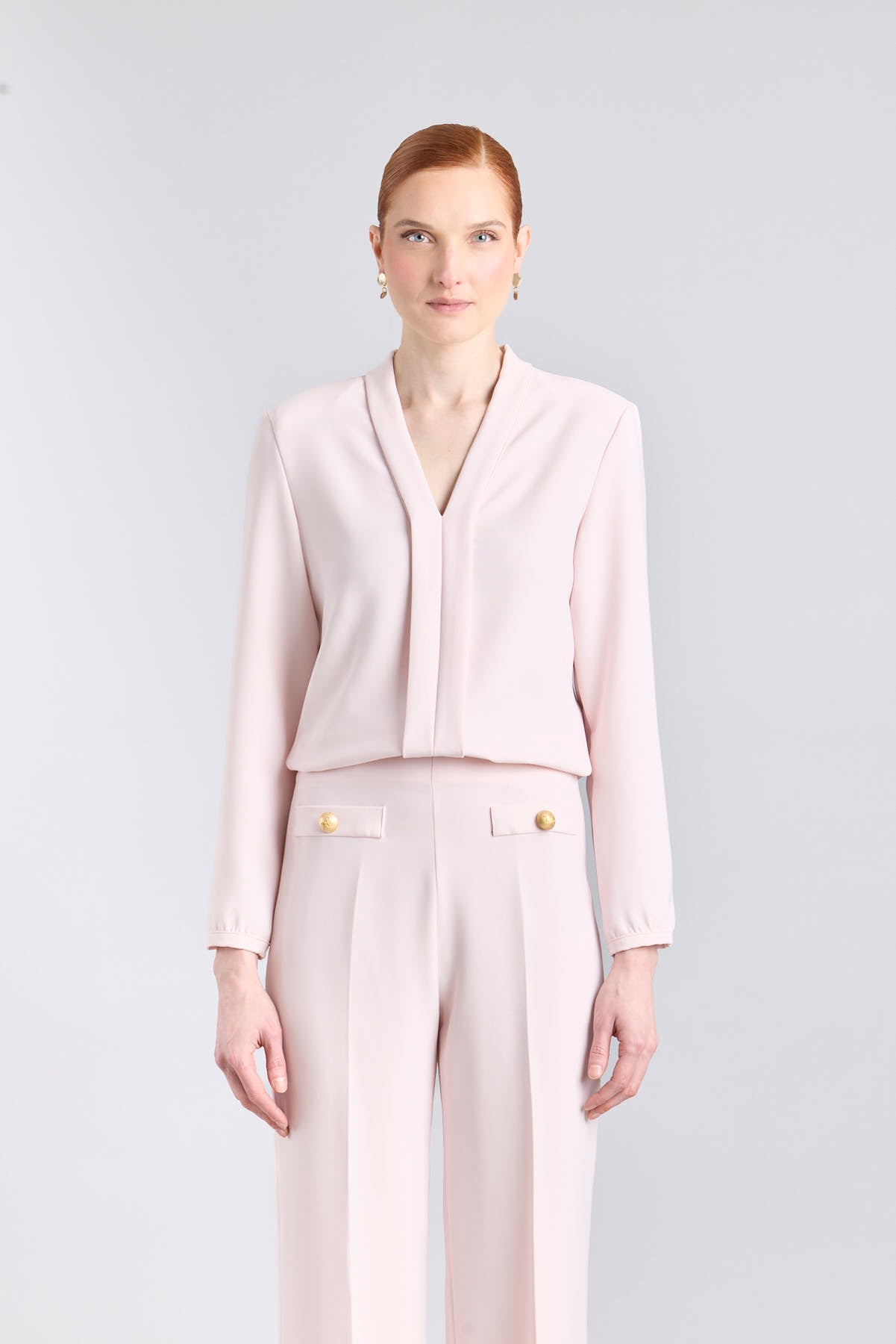 CONJUNTO PANTALÓN PALAZZO Y BLUSA CUELLO ESMOQUIN ROSA