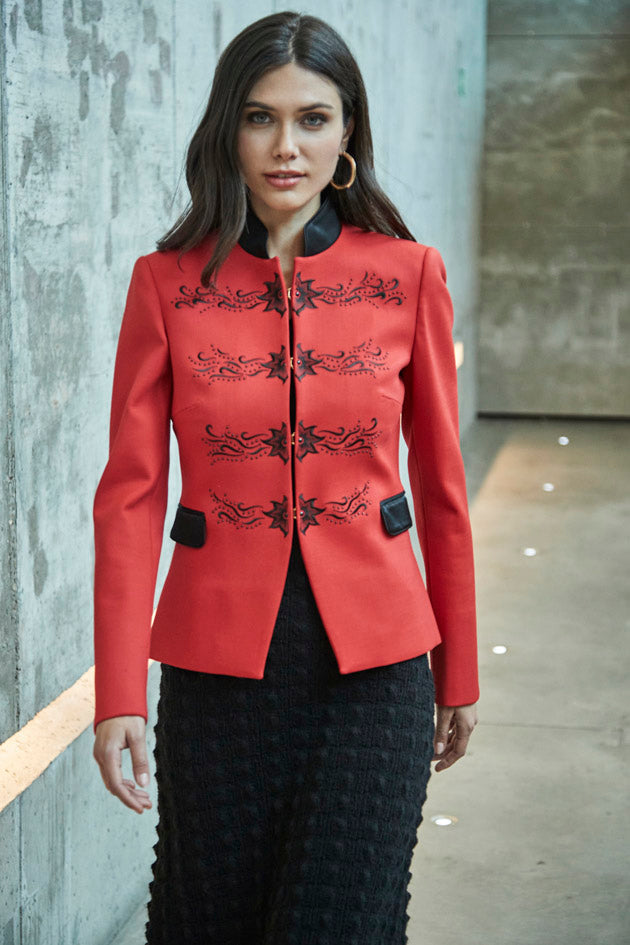 BLAZER CARMIN BORDADO NEGRO FIORELLA-THE EXTREME COLLECTION