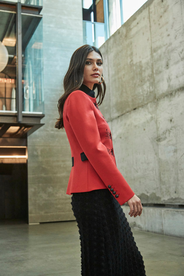 BLAZER CARMIN BORDADO NEGRO FIORELLA-THE EXTREME COLLECTION