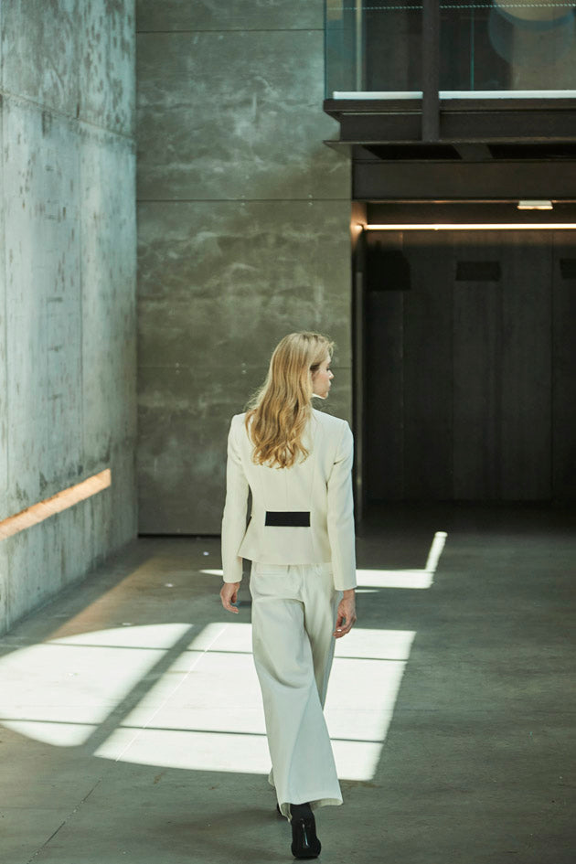 BLAZER MARFIL CON DOBLE BOLSILLO BASTIAN - THE EXTREME COLLECTION