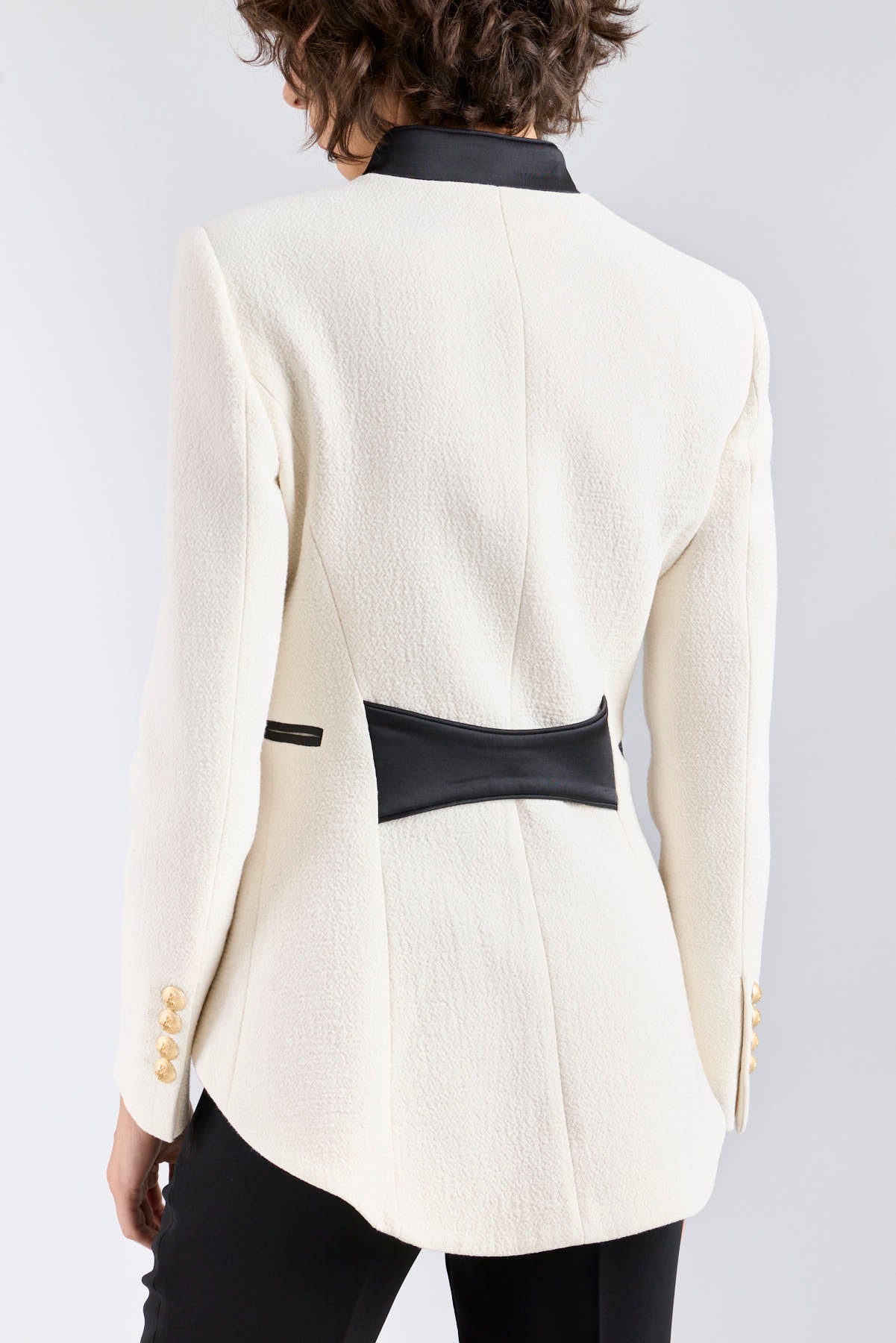 BLAZER BORDADA MARFIL RENATA LOVE