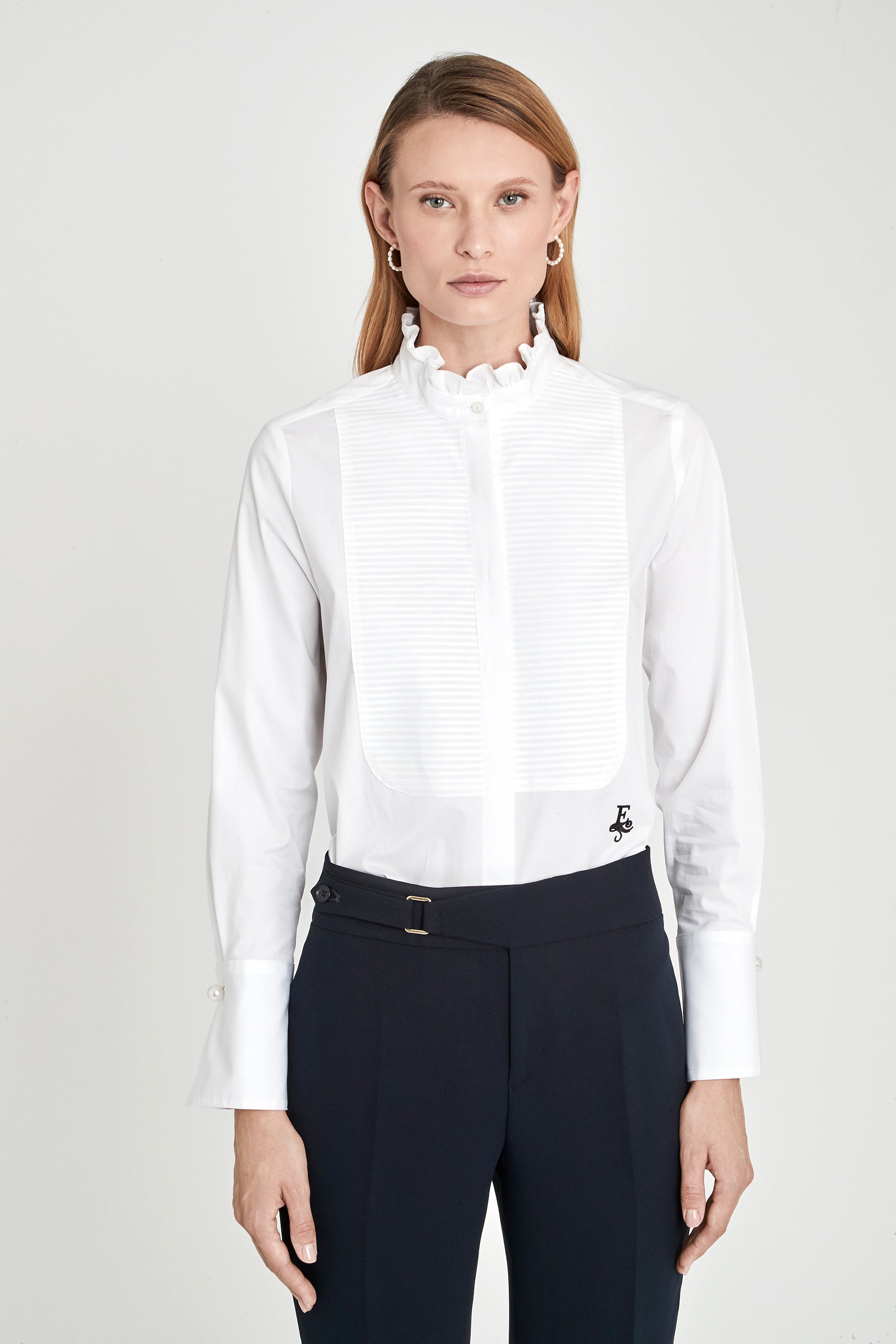 CAMISA BLANCA CON JARETA DUNCAN