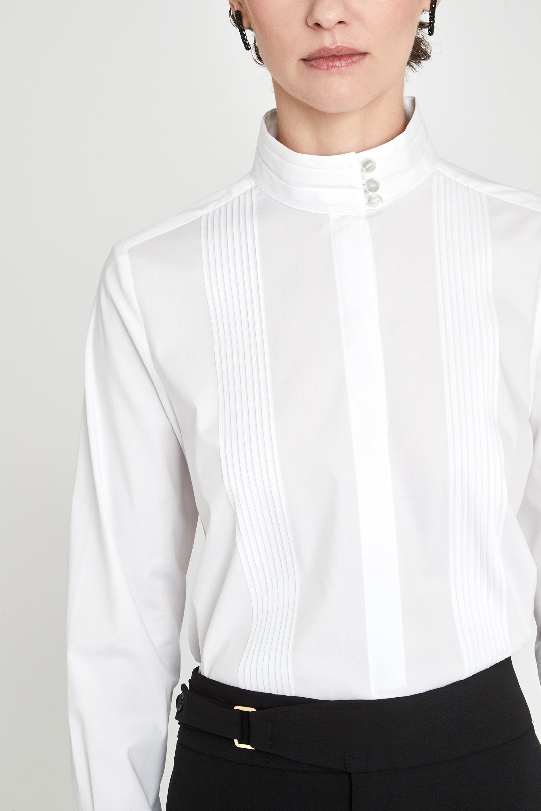 CAMISA BLANCA CUELLO MAO Y JARETAS SIMONE