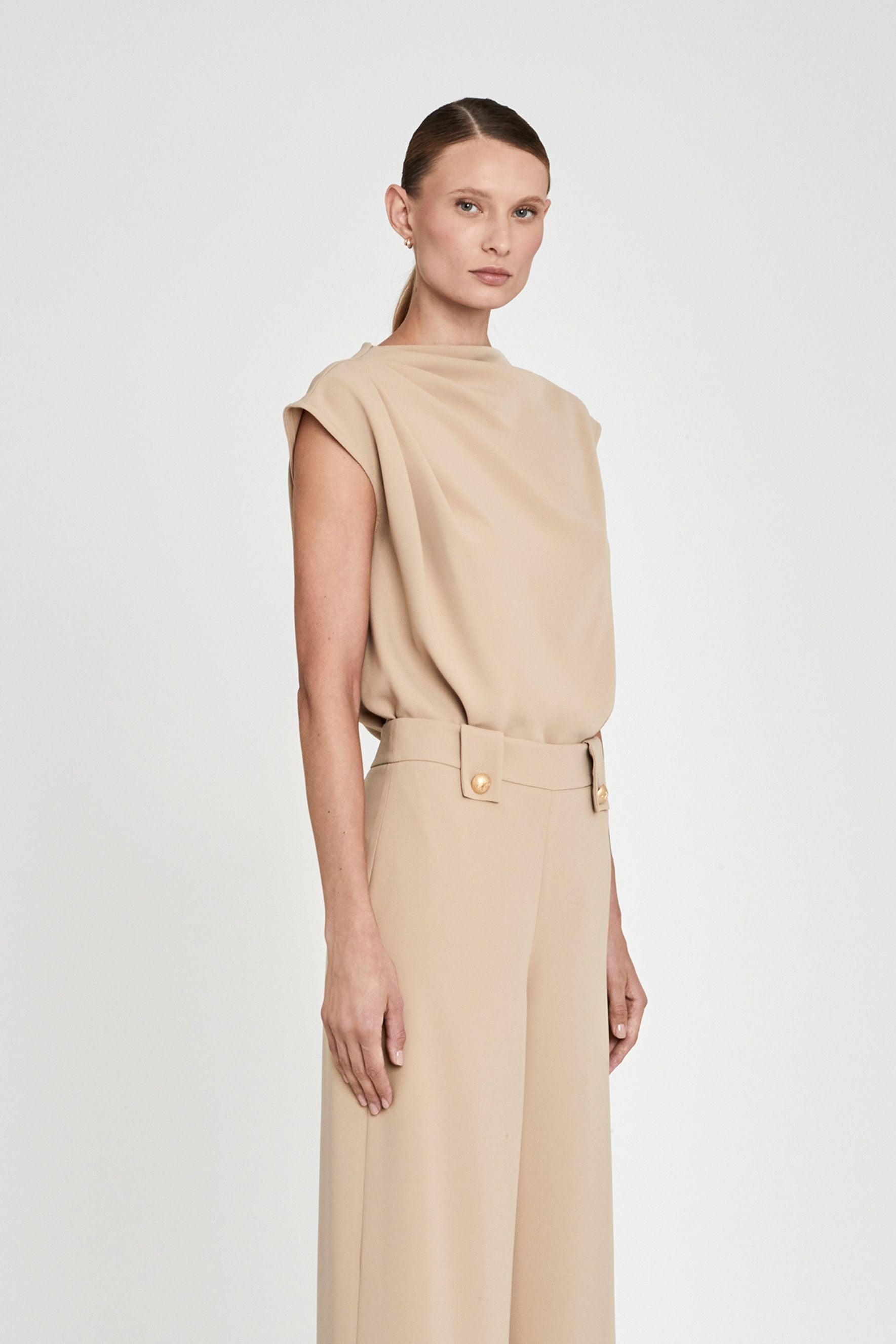 TOP ASIMÉTRICO ARENA BENEDETTA