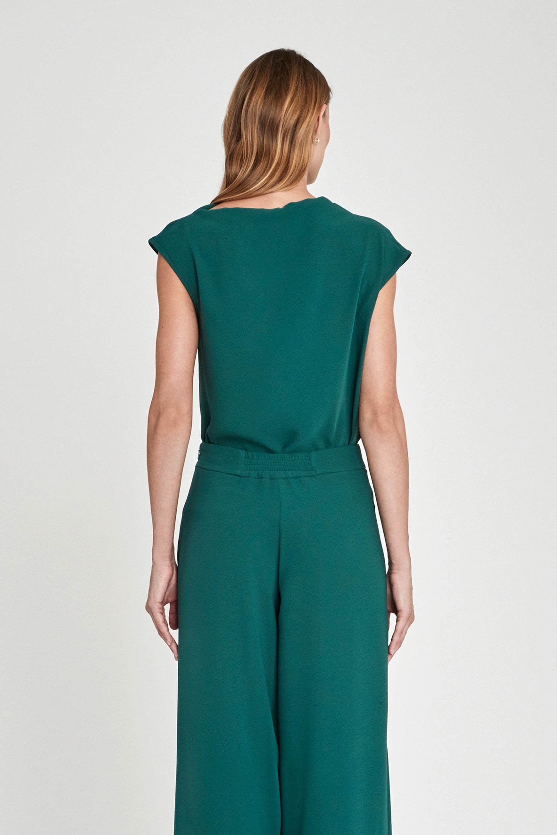 TOP ASIMÉTRICO CIPRES BENEDETTA