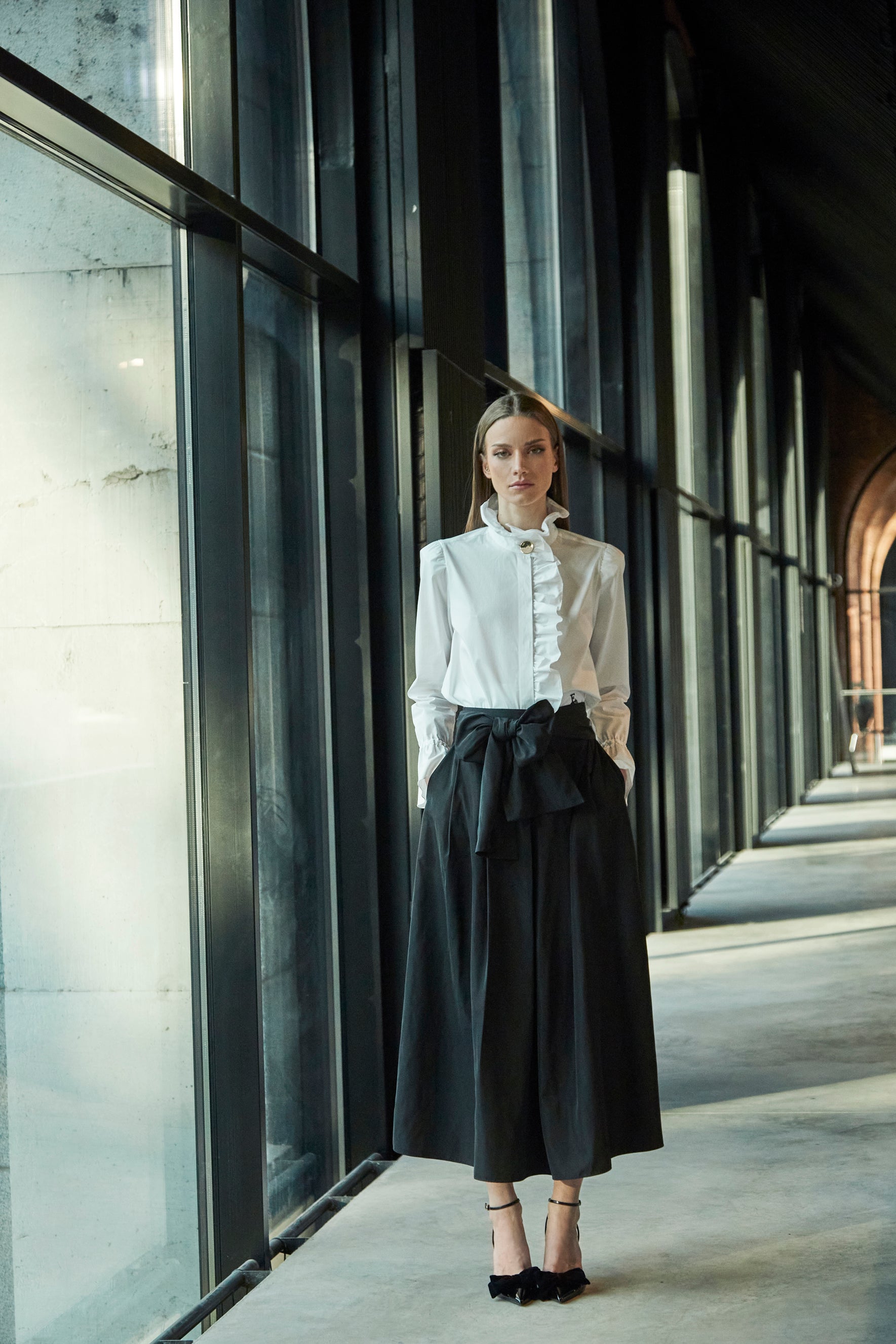 FALDA MIDI TAFETA AZABACHE