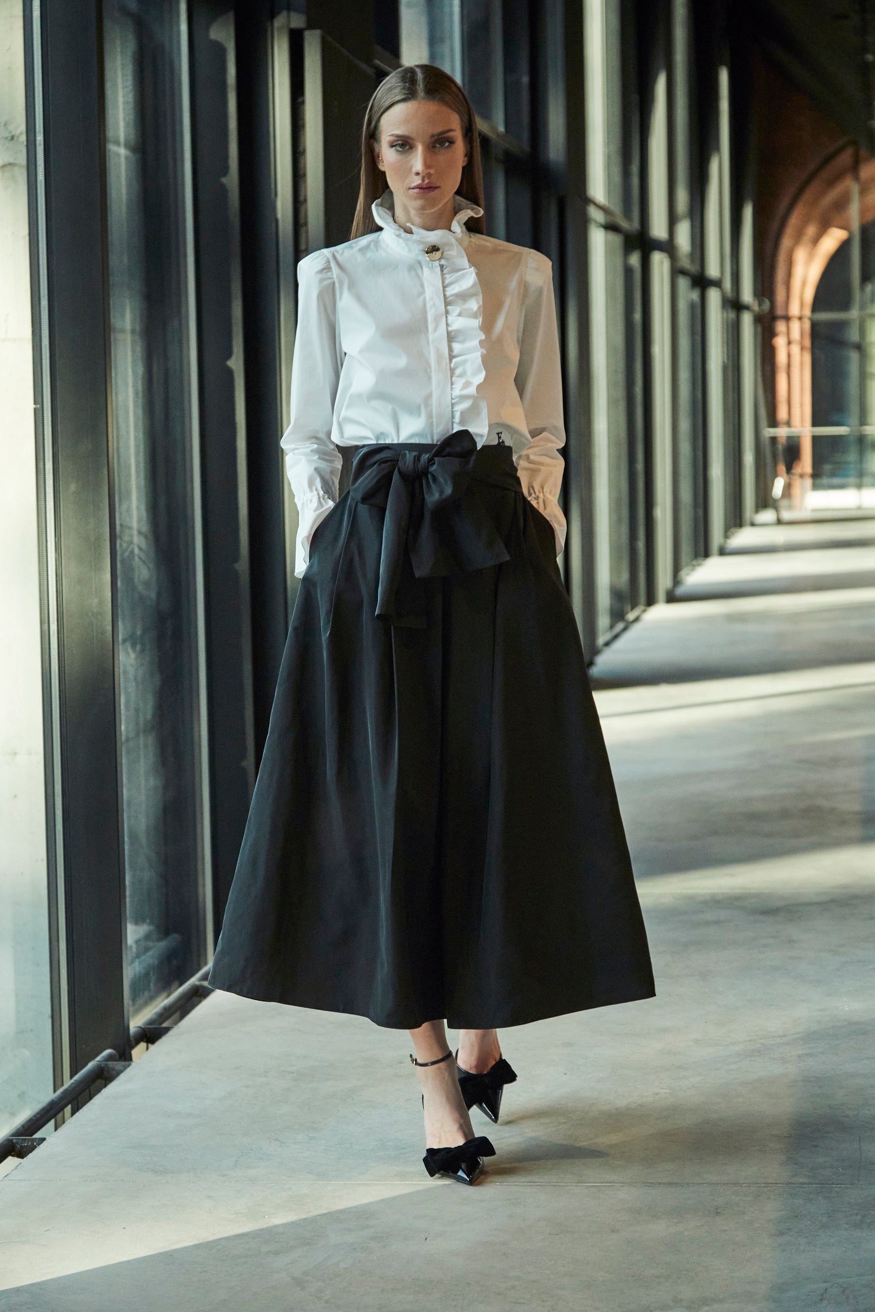 FALDA MIDI TAFETA AZABACHE