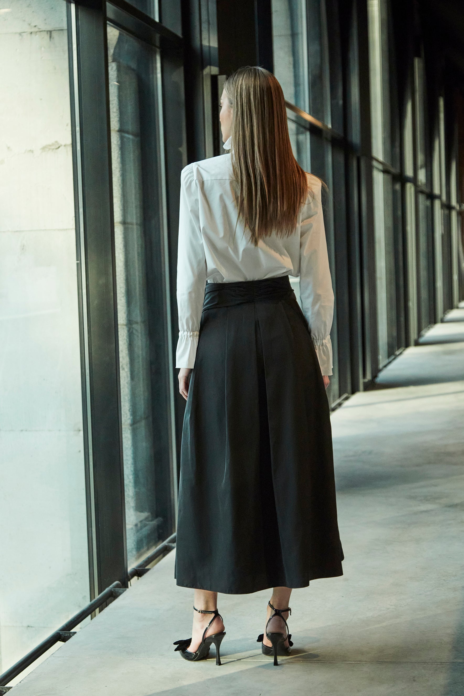 FALDA MIDI TAFETA AZABACHE