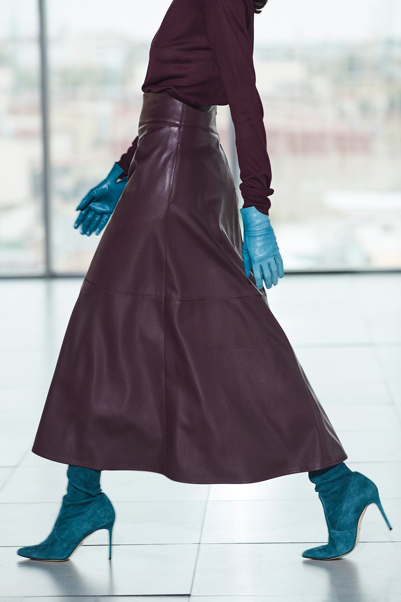 FALDA MIDI ECOPIEL MERLOT OLIVE