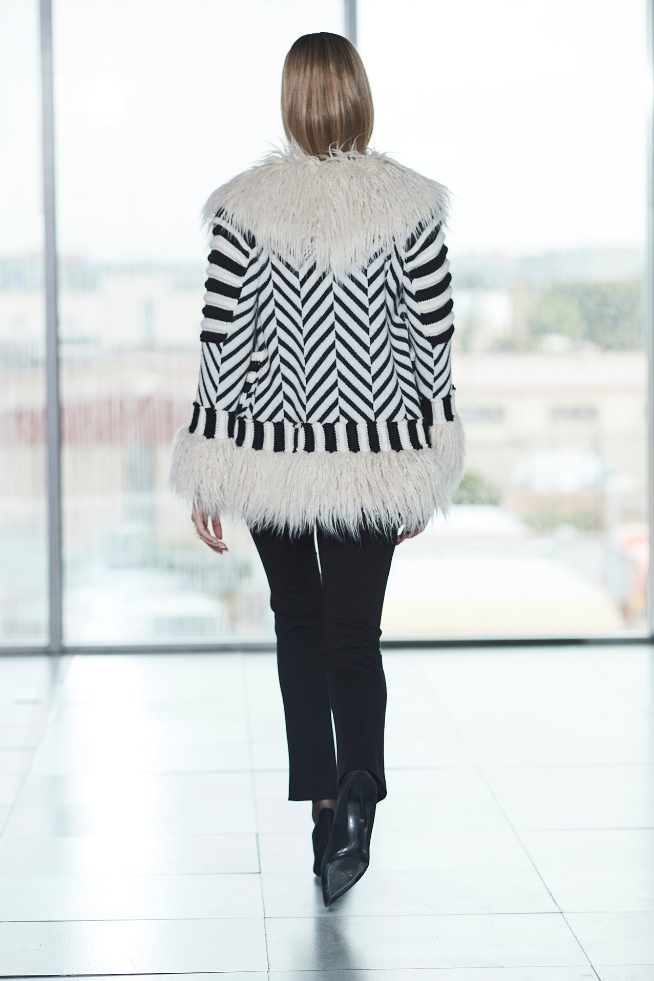 ABRIGO CORTO ALPACA MARFIL ELEONORE - THE EXTREME COLLECTION