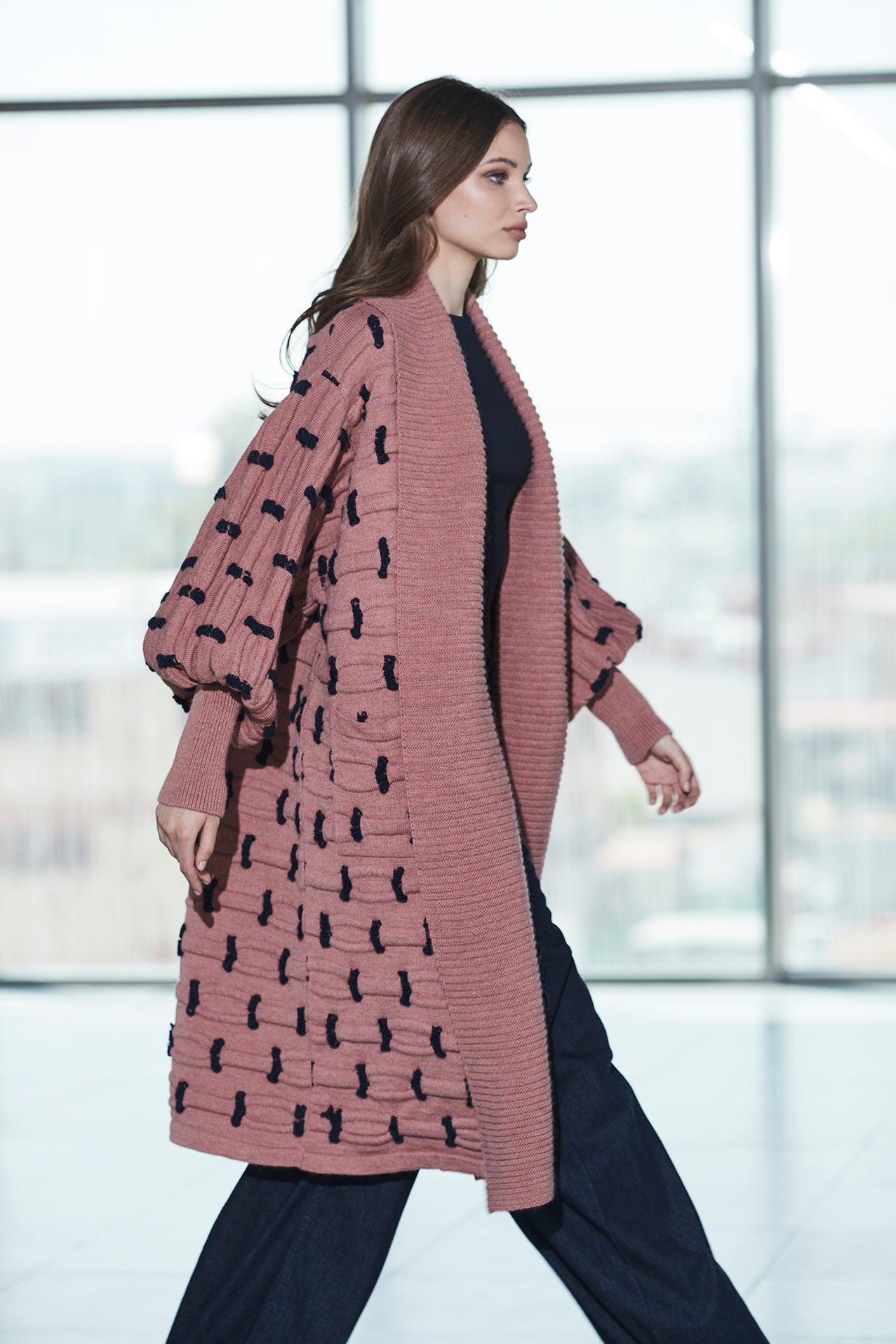 ABRIGO LARGO CON BASTAS CUARZO SOPHIE - THE EXTREME COLLECTION