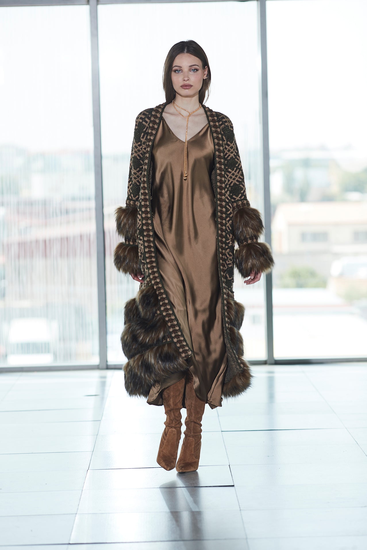 ABRIGO LARGO JACQUARD MUSGO GABRIEL - THE EXTREME COLLECTION