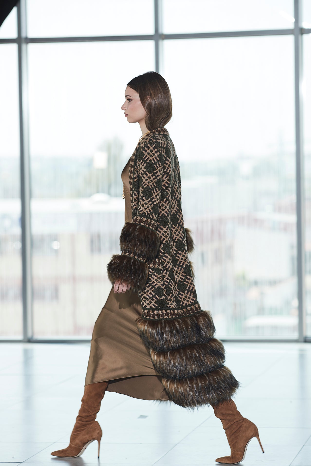 ABRIGO LARGO JACQUARD MUSGO GABRIEL - THE EXTREME COLLECTION