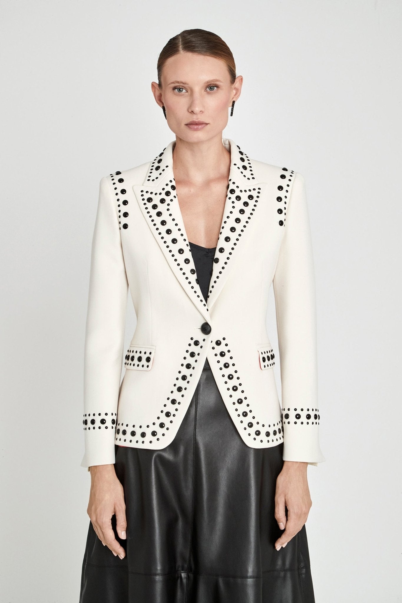 BLAZER CON TACHAS MARFIL ROCK STAR - THE EXTREME COLLECTION