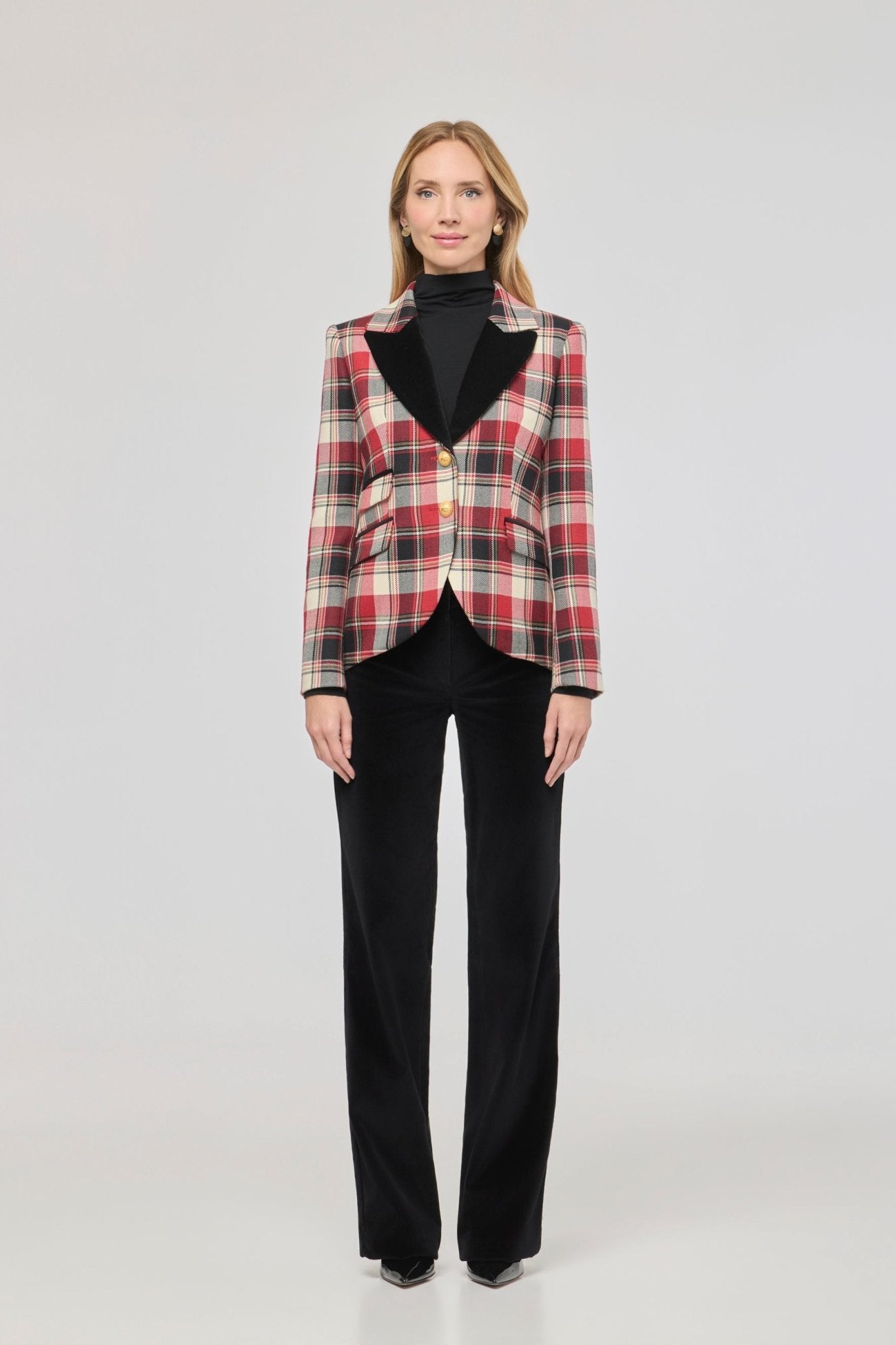 Blazer de lana tartán Duncan de The Extreme Collection con estampado tartán rojo, negro y blanco, y solapa de terciopelo.