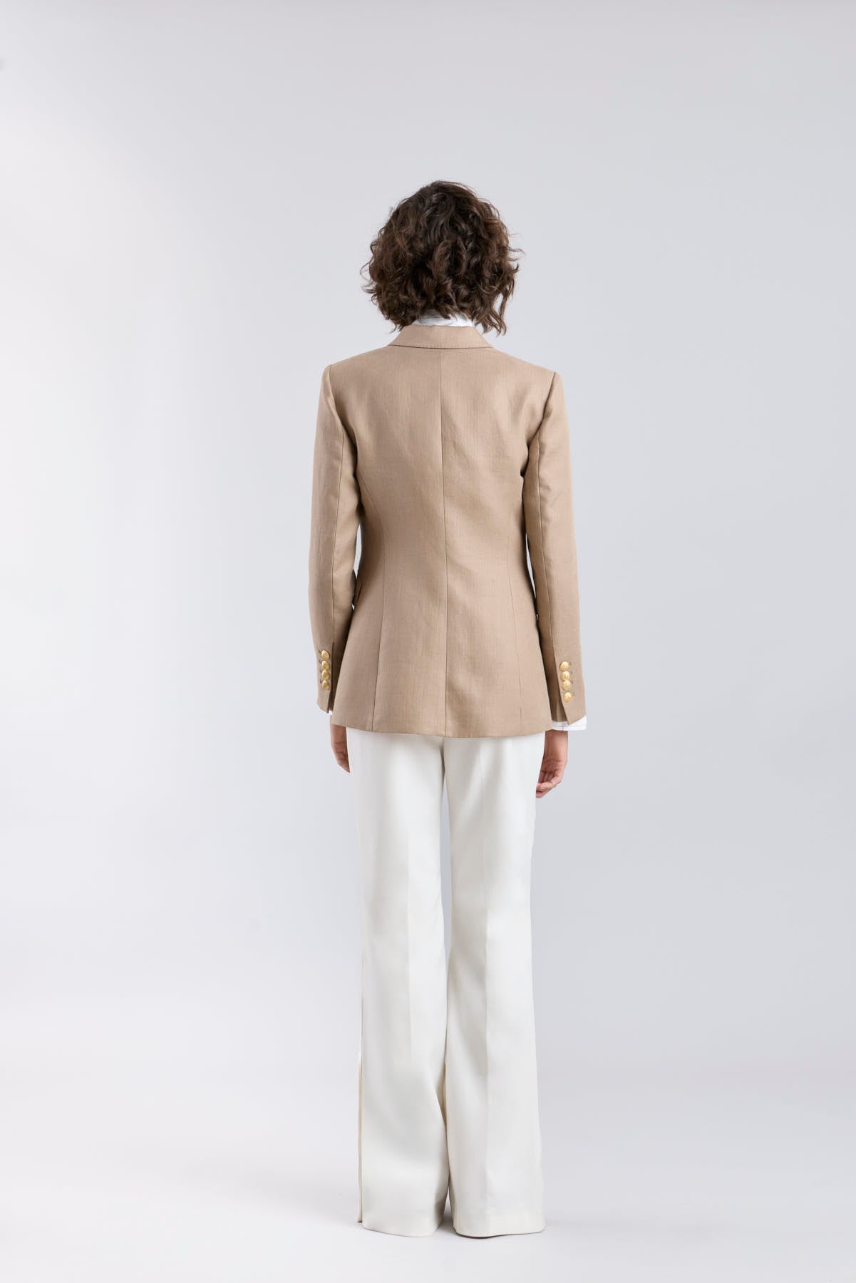 Blazer de lino avellana Leonetta - Edición Limitada - THE EXTREME COLLECTION