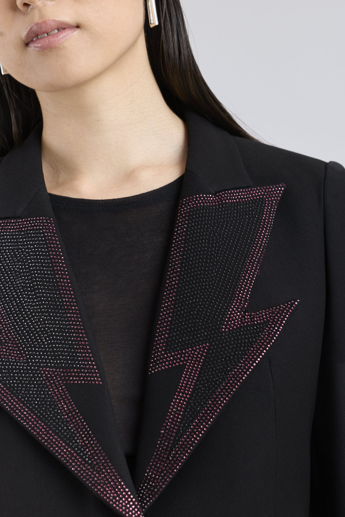 Blazer Joya Negro Hikaru - Sastrería de Autor en Crepe - THE EXTREME COLLECTION