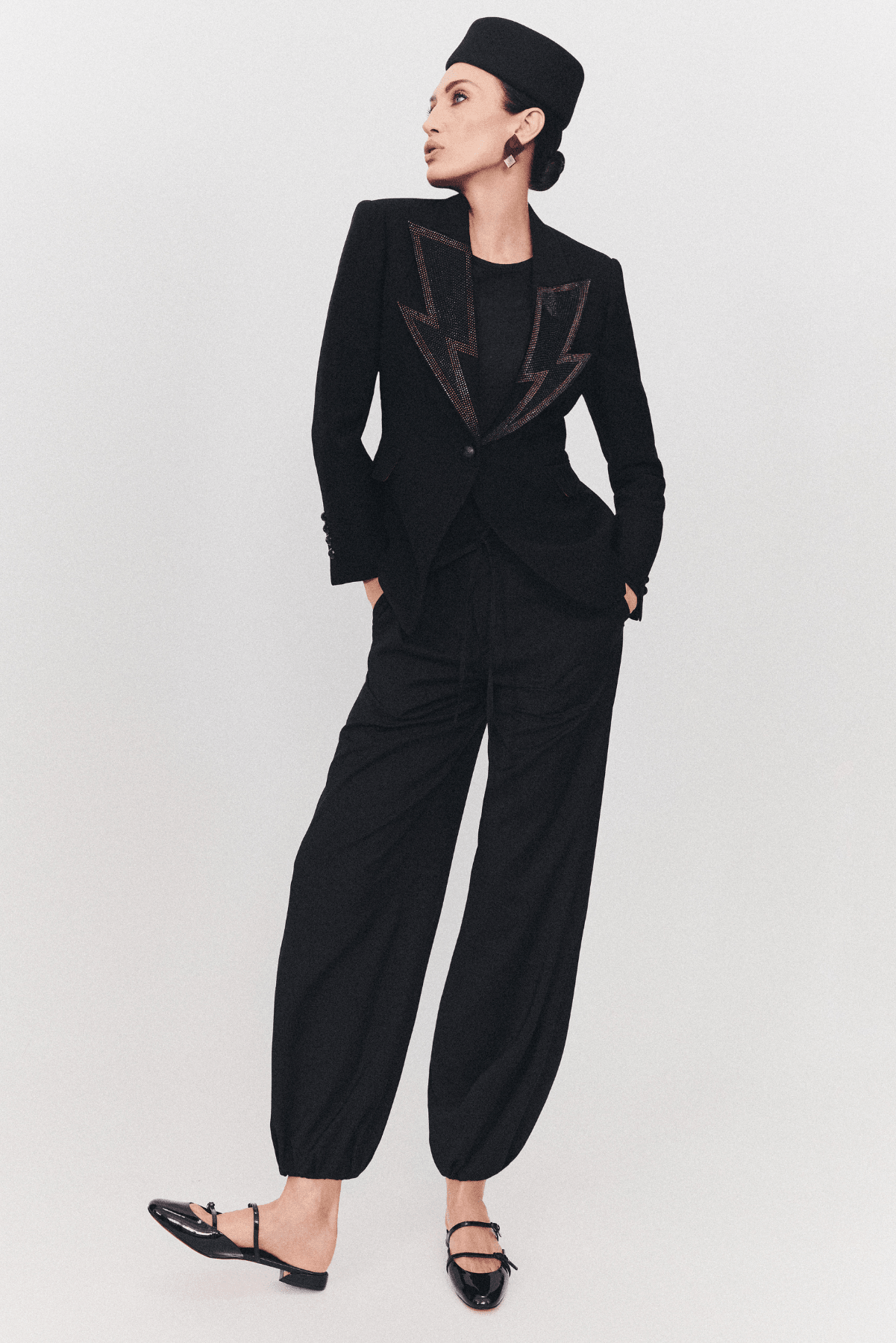 Blazer Joya Negro Hikaru - Sastrería de Autor en Crepe - THE EXTREME COLLECTION