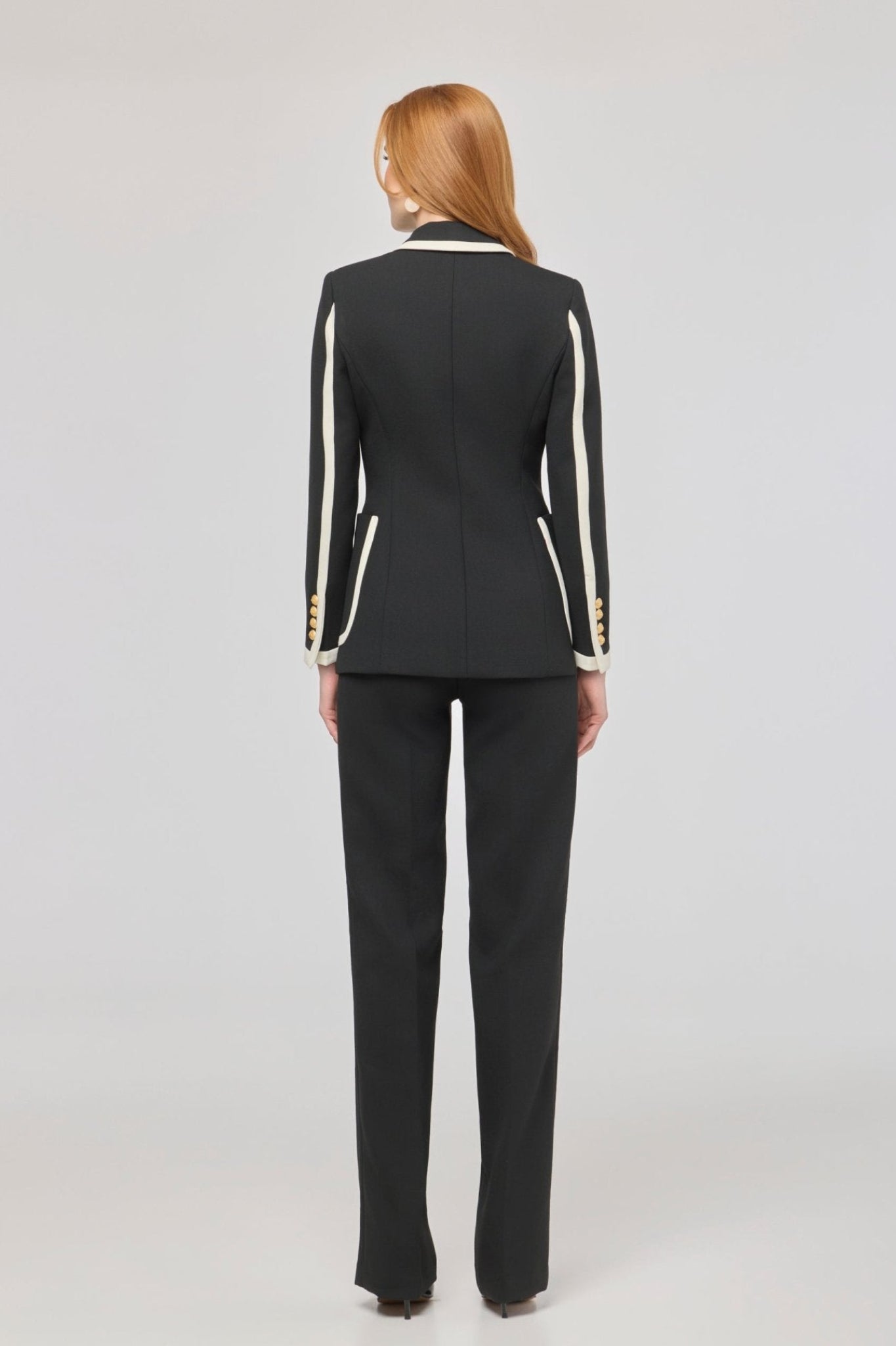 Blazer negra con vivos en contraste Laurent de The Extreme Collection en negro con ribetes blancos