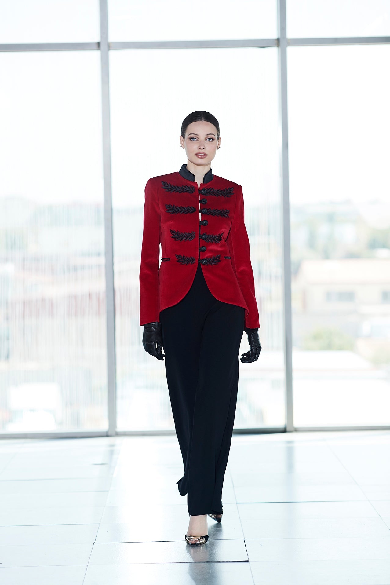 BLAZER ROJO RENATA VELVET - THE EXTREME COLLECTION