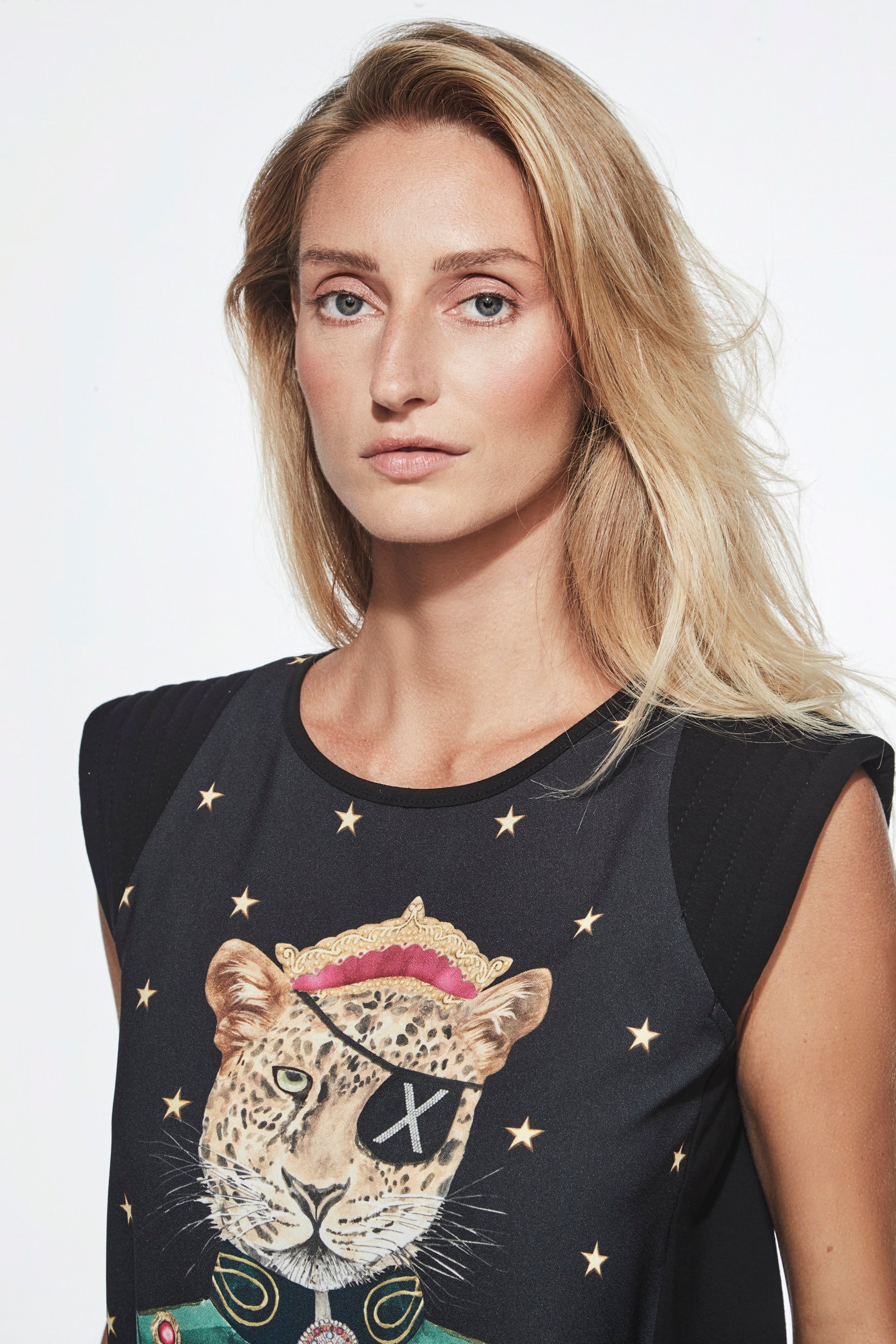 CAMISETA ANNE BONNY NEGRO - THE EXTREME COLLECTION