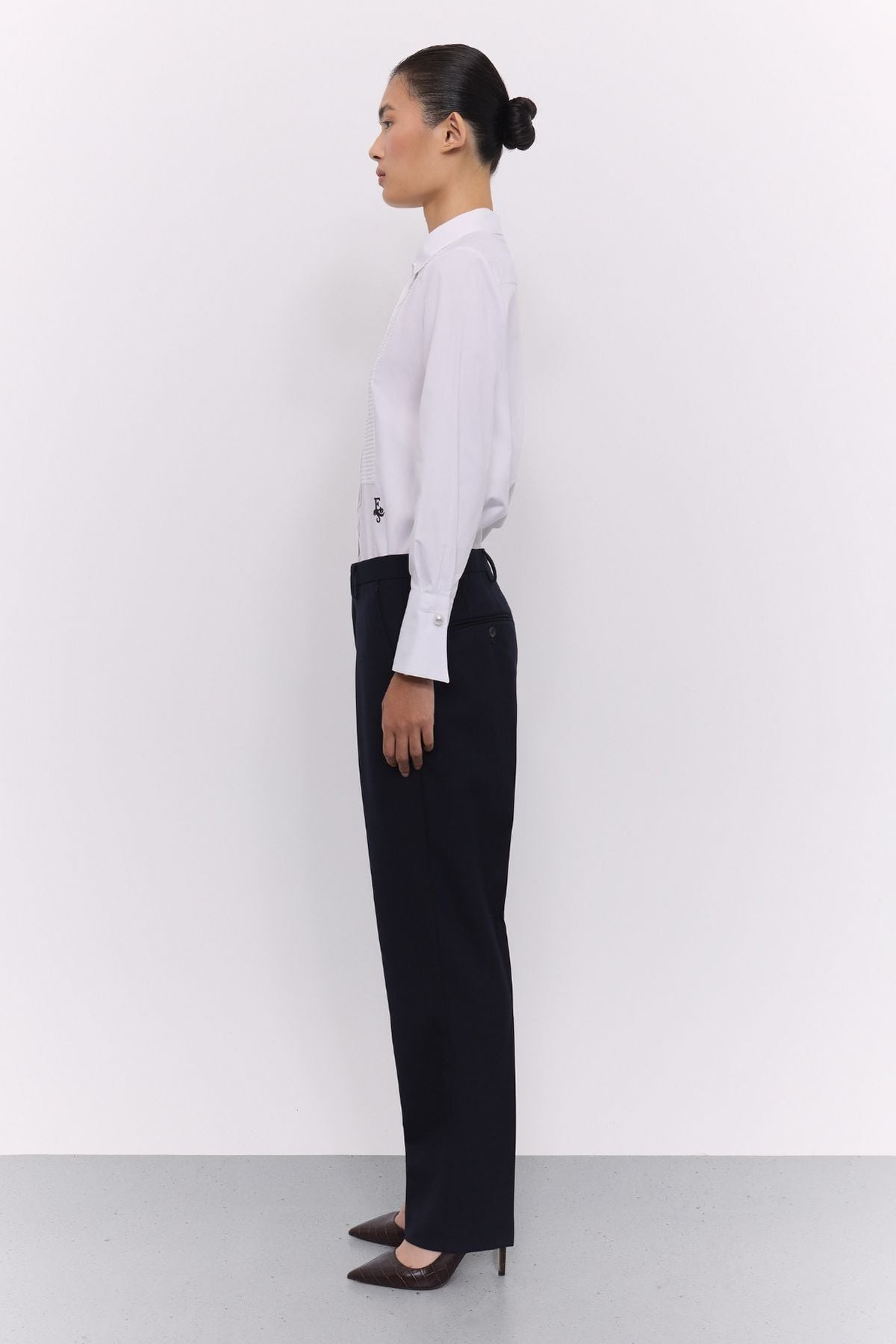 Camisa blanca con jaretas Eleanor - Edición Limitada - THE EXTREME COLLECTION