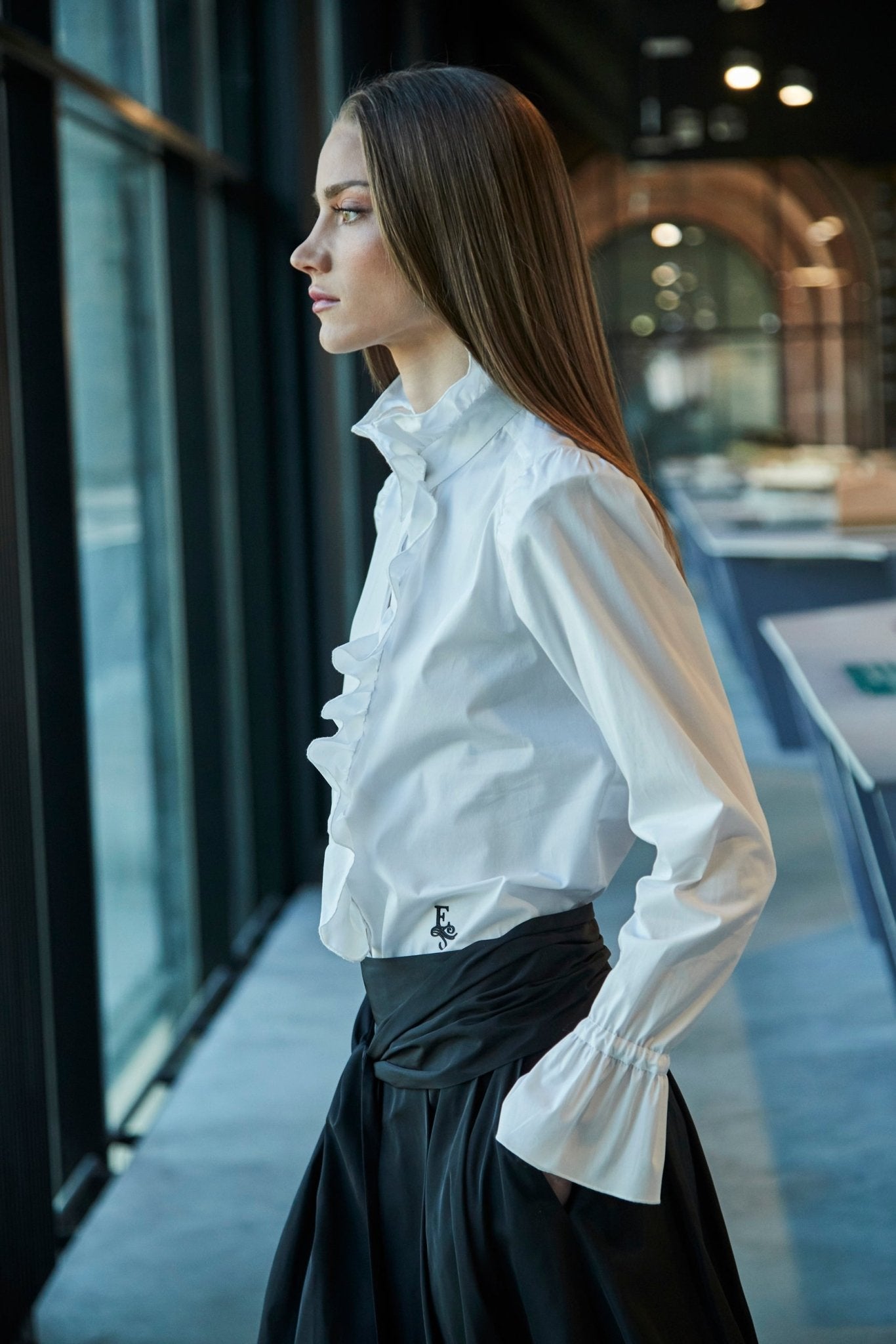 CAMISA BLANCA CON VOLANTE BOHEME - THE EXTREME COLLECTION