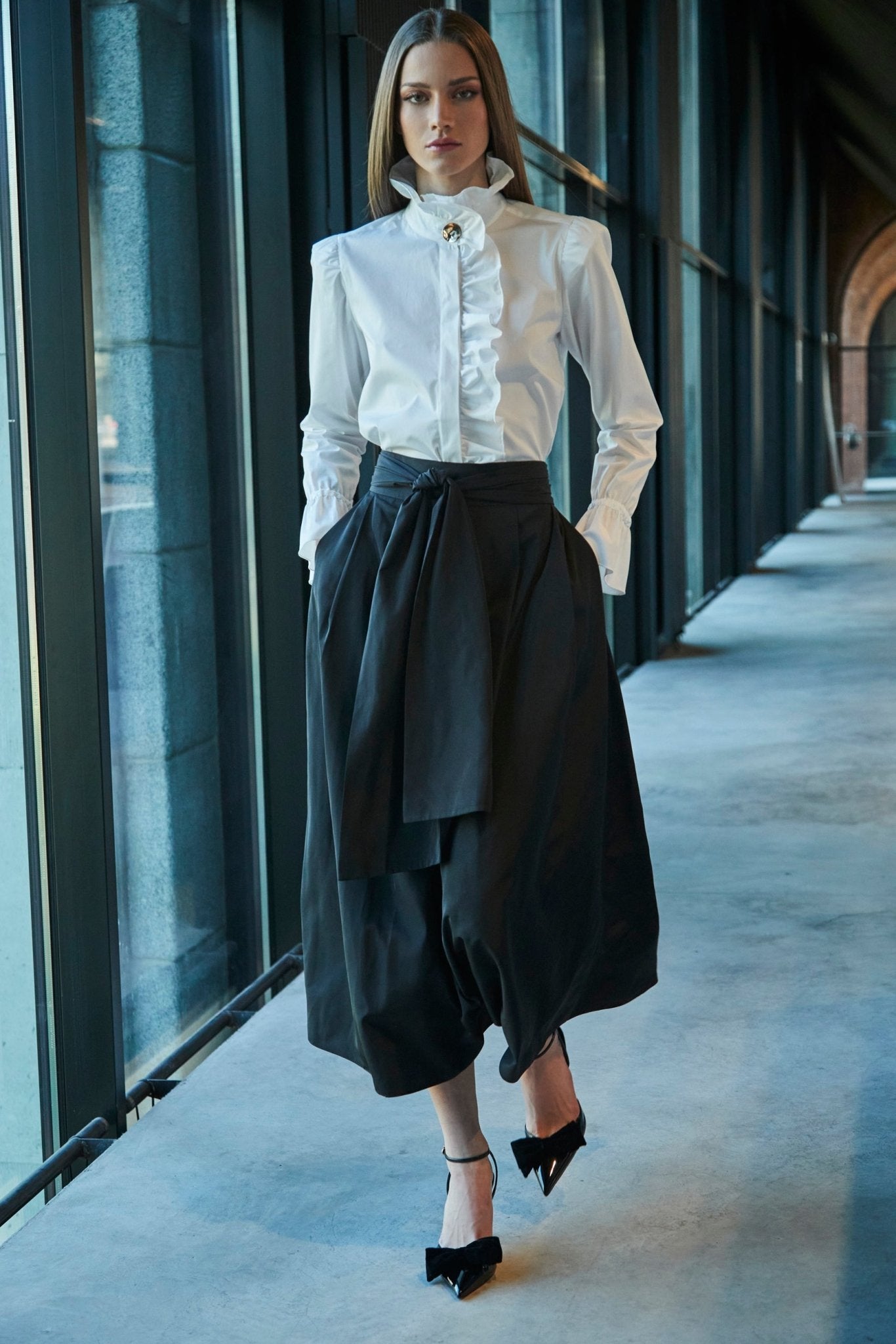 CAMISA BLANCA CON VOLANTE BOHEME - THE EXTREME COLLECTION