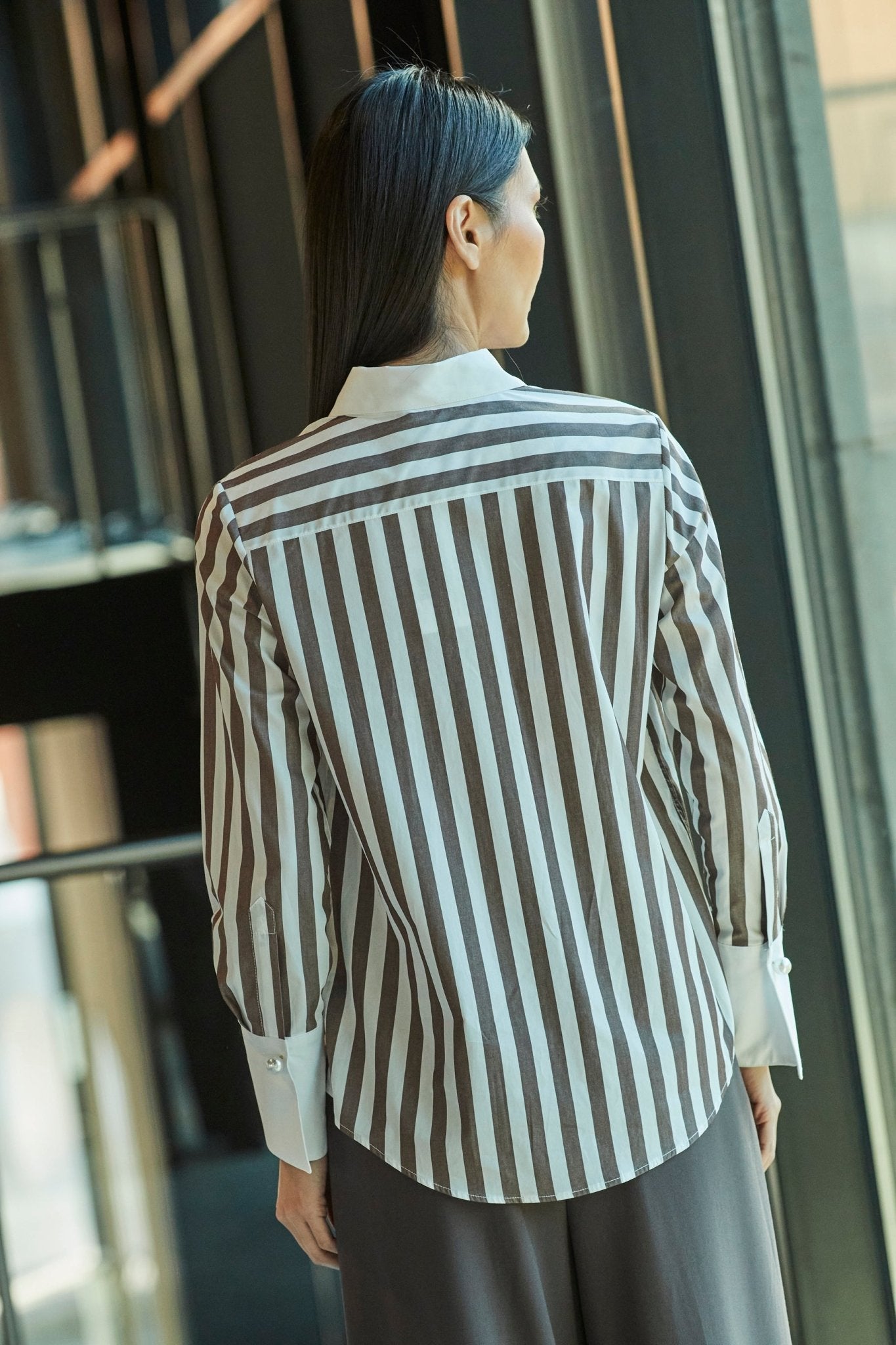 CAMISAS RAYAS MARRONES GABRIELLE - THE EXTREME COLLECTION