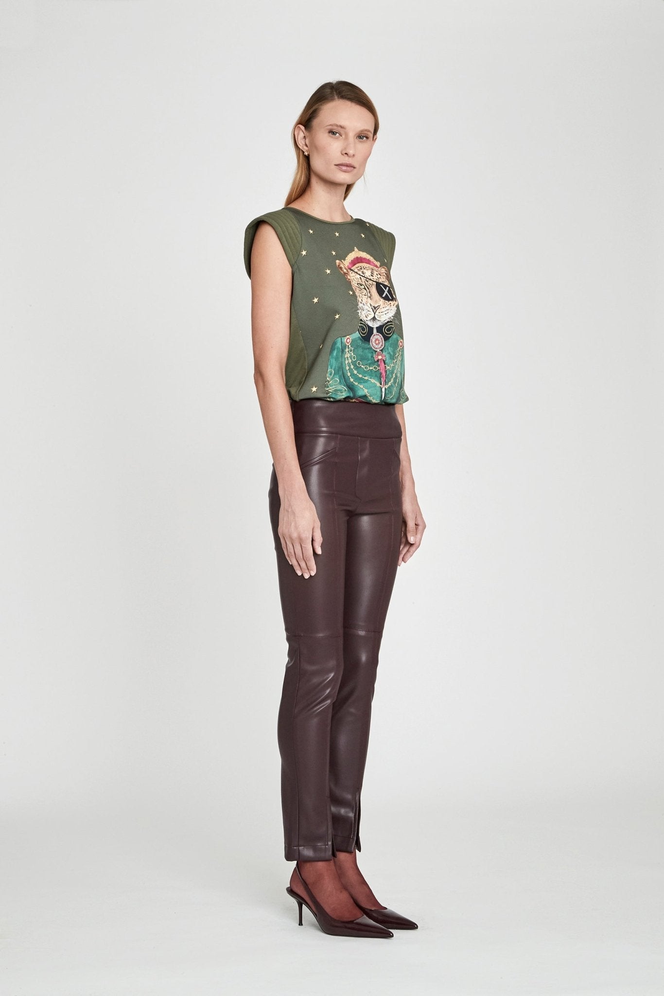 CAMISETA ESTAMPADA OLIVA ANNE BONNY - THE EXTREME COLLECTION