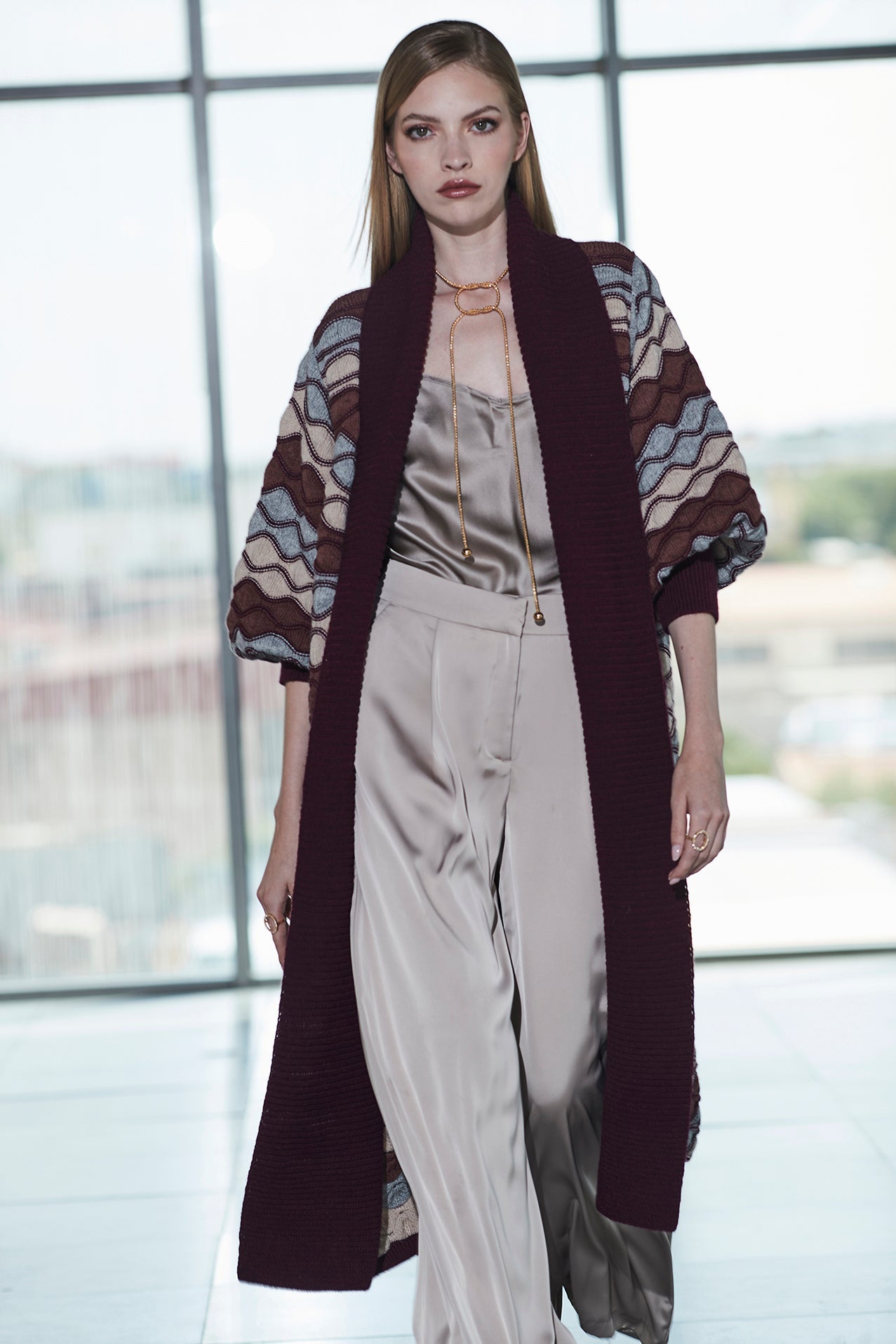 CARDIGAN LARGO CON ONDAS VINO HENRIETTE - THE EXTREME COLLECTION
