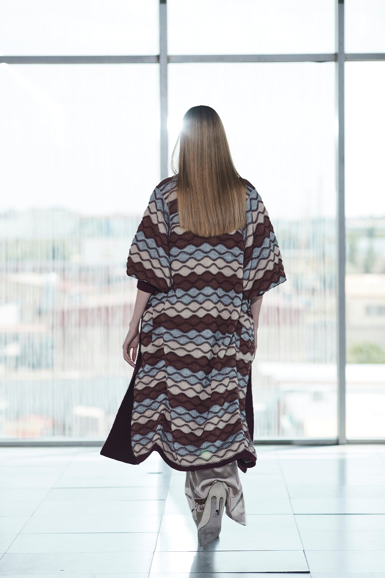 CARDIGAN LARGO CON ONDAS VINO HENRIETTE - THE EXTREME COLLECTION