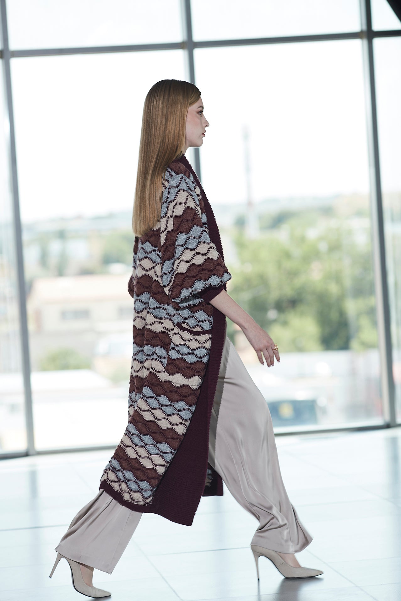CARDIGAN LARGO CON ONDAS VINO HENRIETTE - THE EXTREME COLLECTION