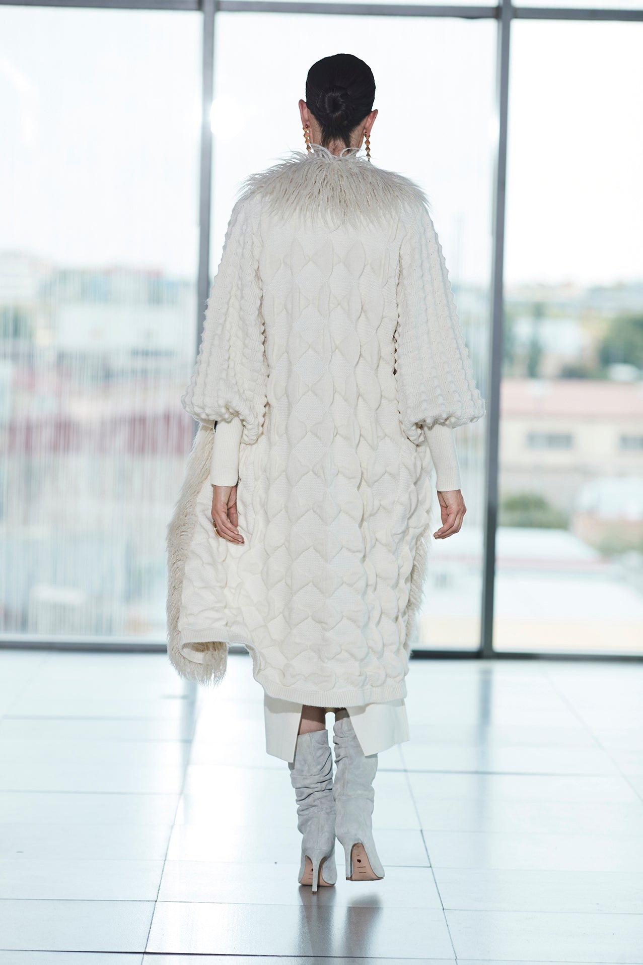 CARDIGAN LARGO CON PELO MARFIL GUSTAVE - THE EXTREME COLLECTION