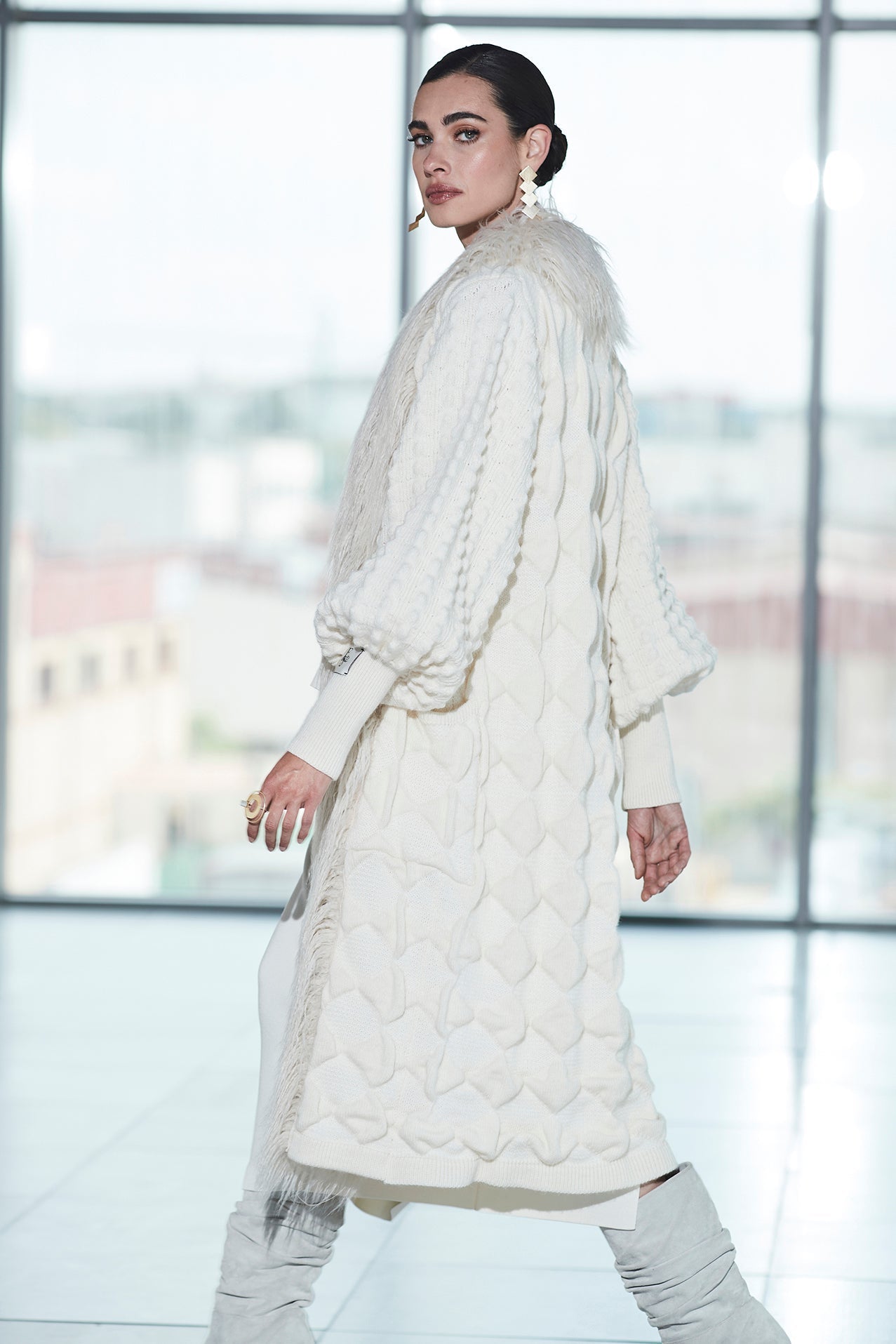 CARDIGAN LARGO CON PELO MARFIL GUSTAVE - THE EXTREME COLLECTION