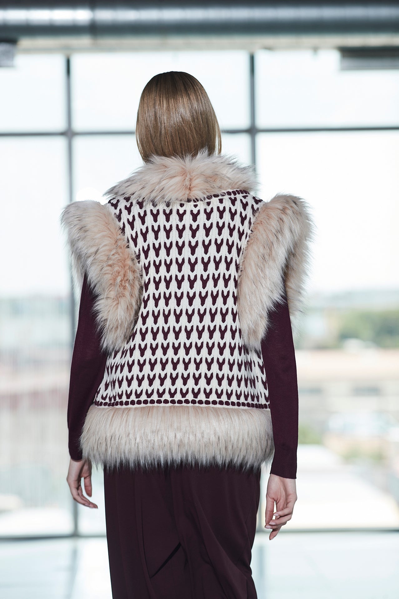 CHALECO ETNICO BICOLOR MARFIL NICOLETTE - THE EXTREME COLLECTION