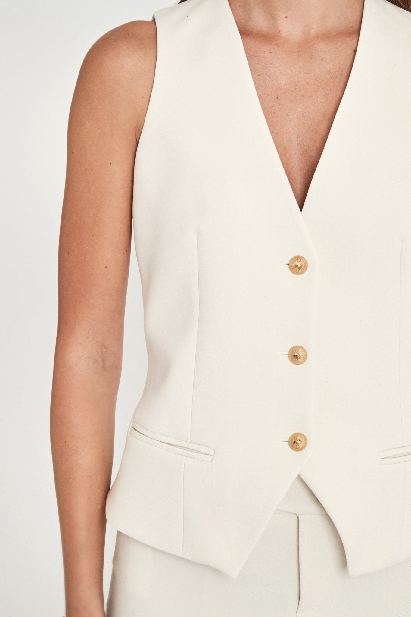CHALECO SUPER CREPE MARFIL ATELIER - THE EXTREME COLLECTION