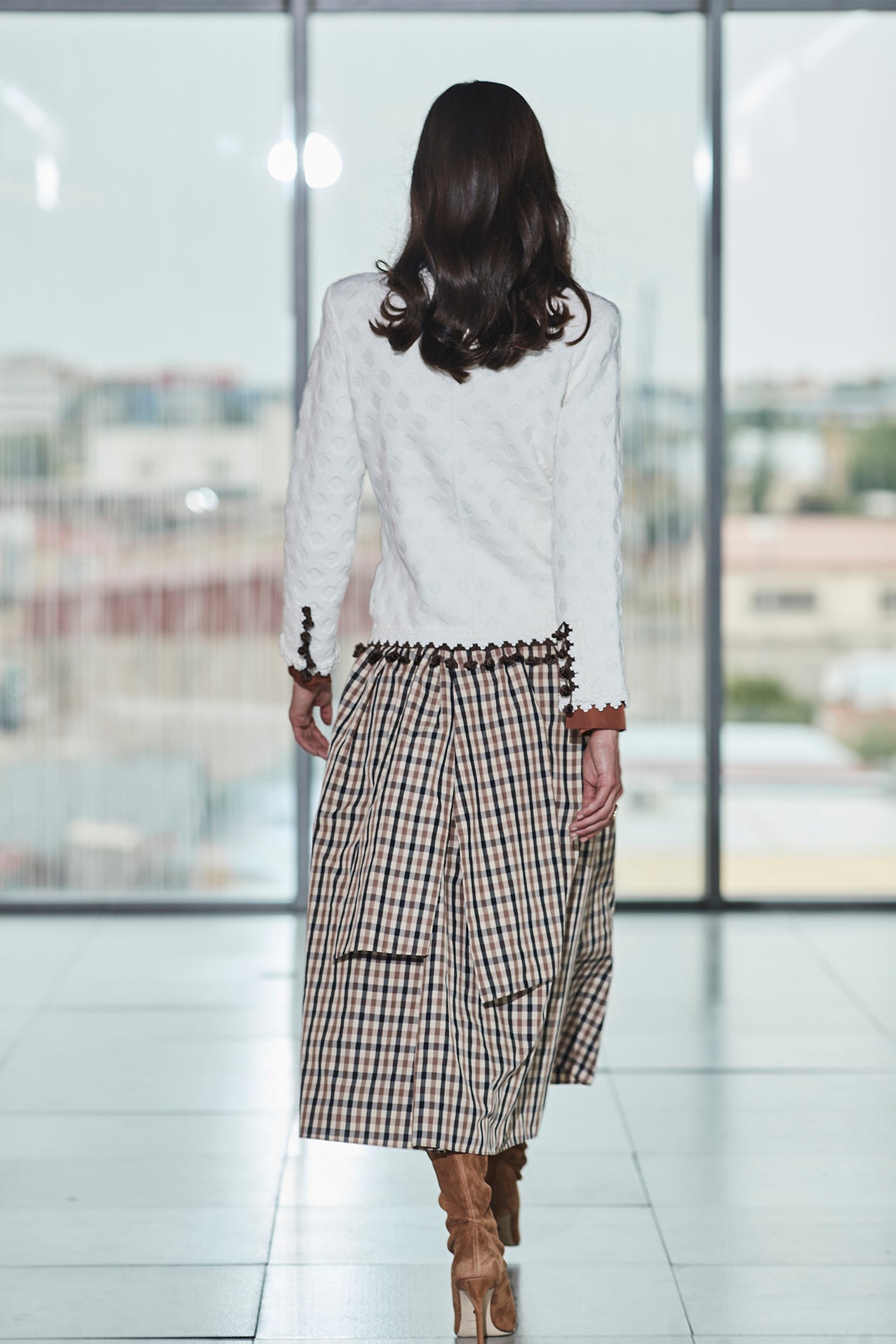 CHAQUETA CORTA MARFIL MUSETTA - THE EXTREME COLLECTION