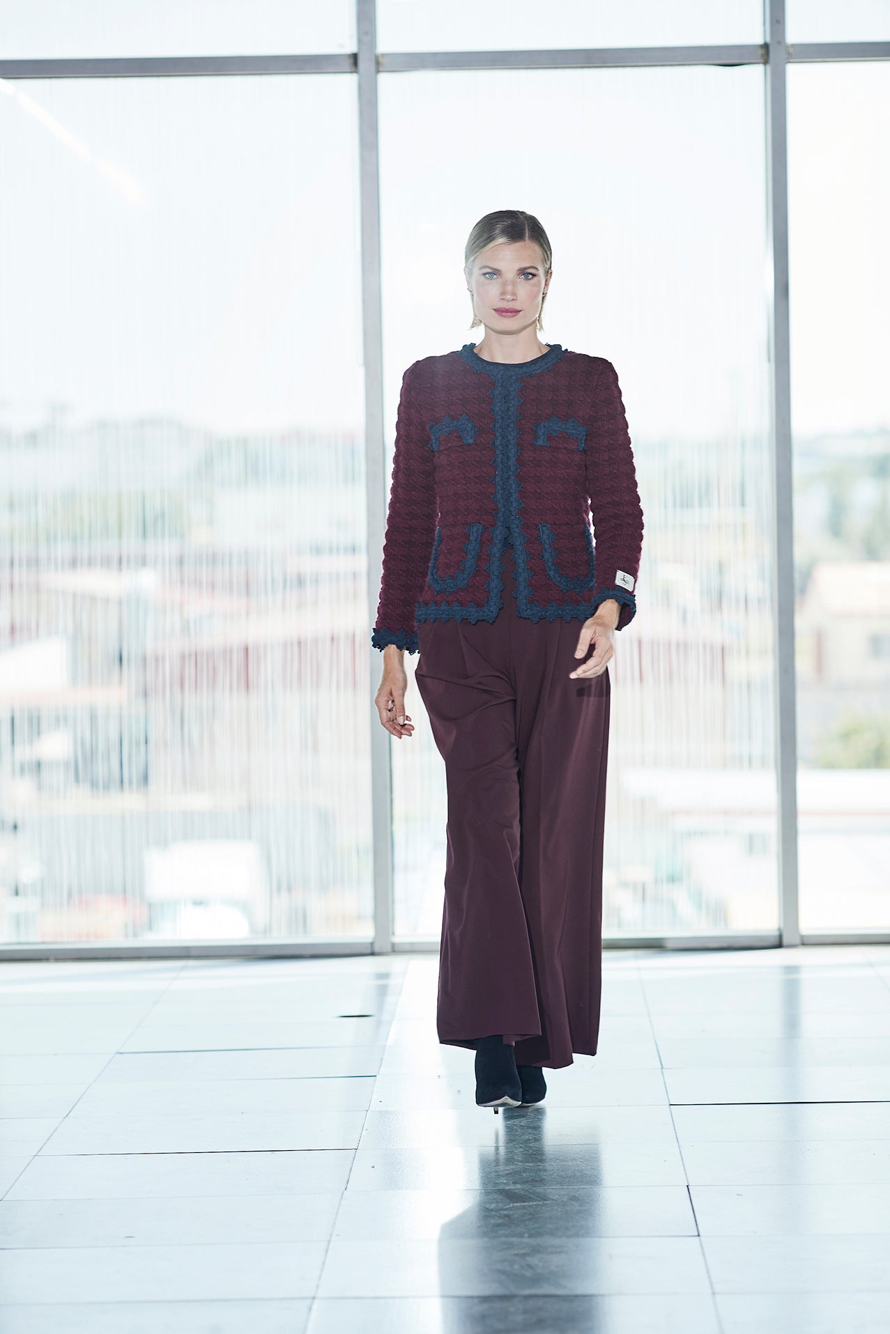 CHAQUETA CORTA MERLOT VIOLETTE - THE EXTREME COLLECTION