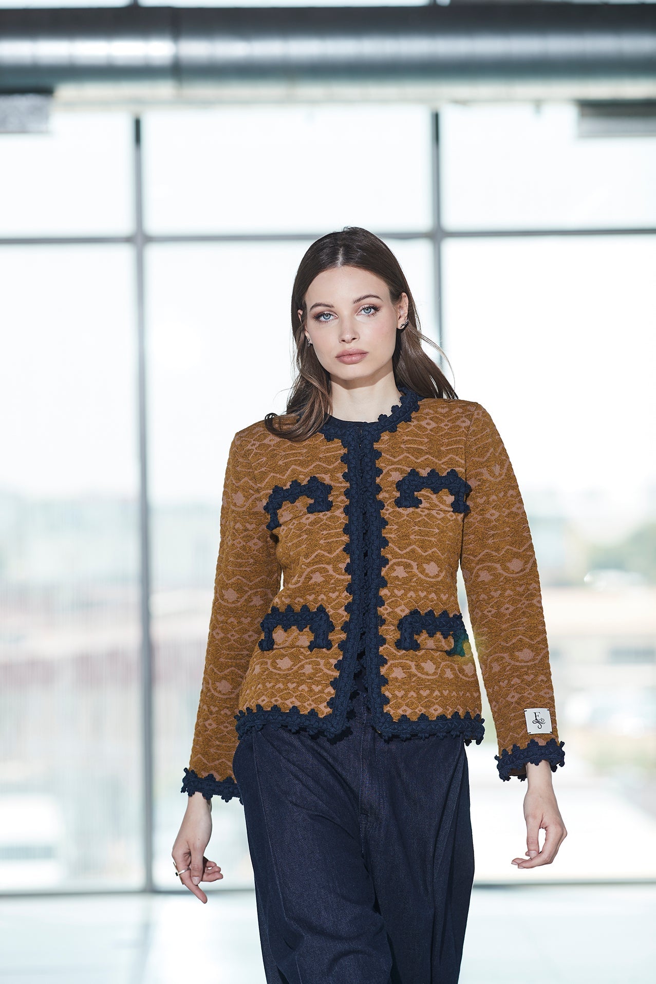 CHAQUETA CORTA MIEL SOLANGE - THE EXTREME COLLECTION