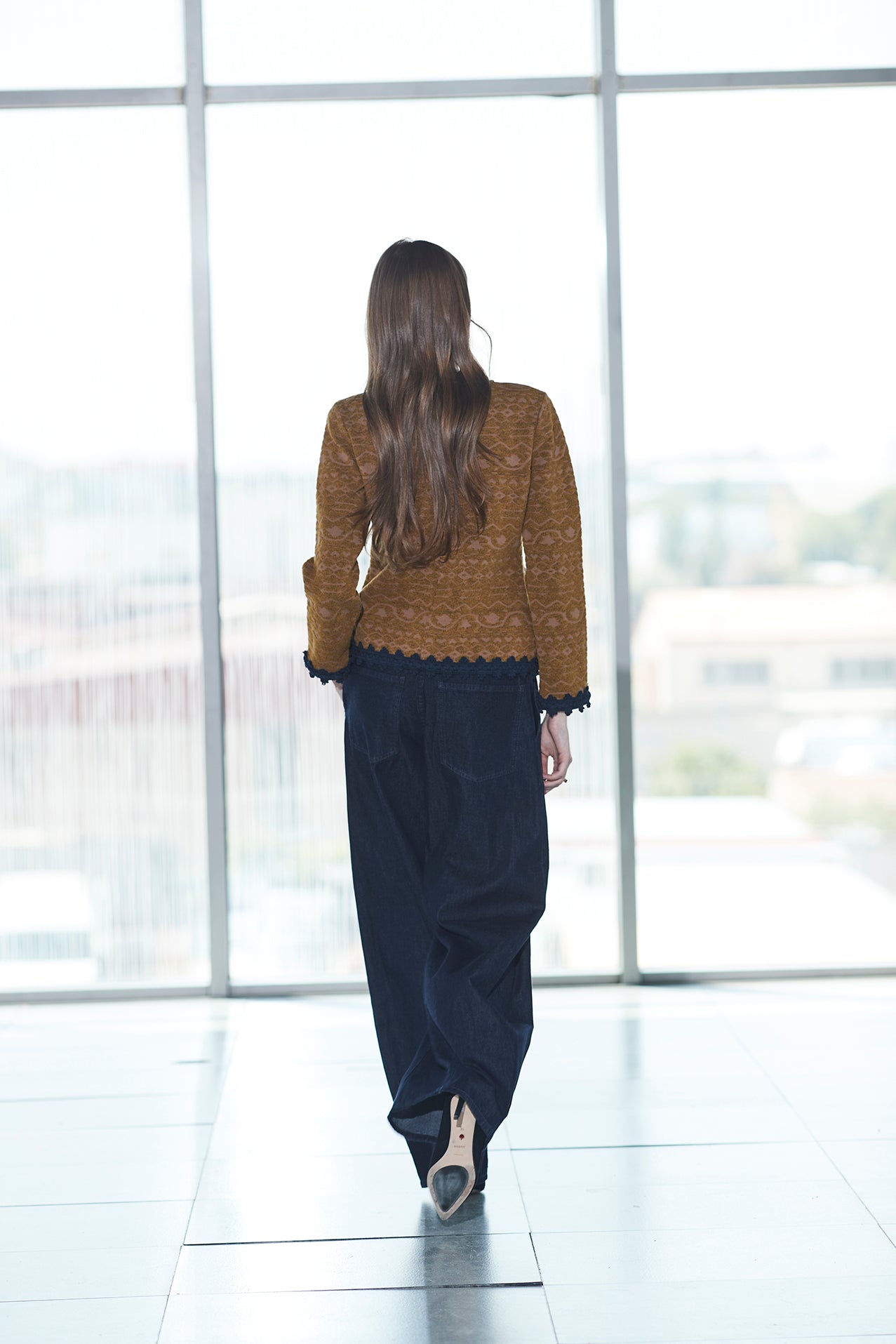 CHAQUETA CORTA MIEL SOLANGE - THE EXTREME COLLECTION