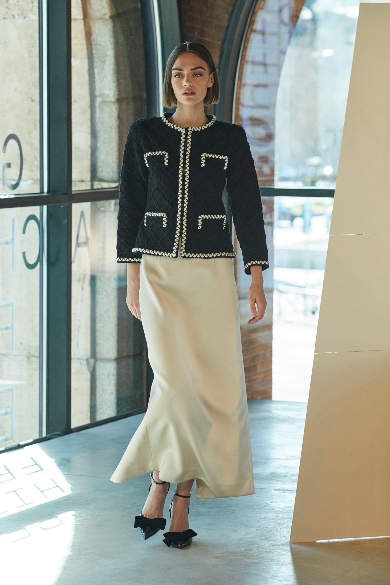 CHAQUETA TWEED NEGRA GAJA - THE EXTREME COLLECTION