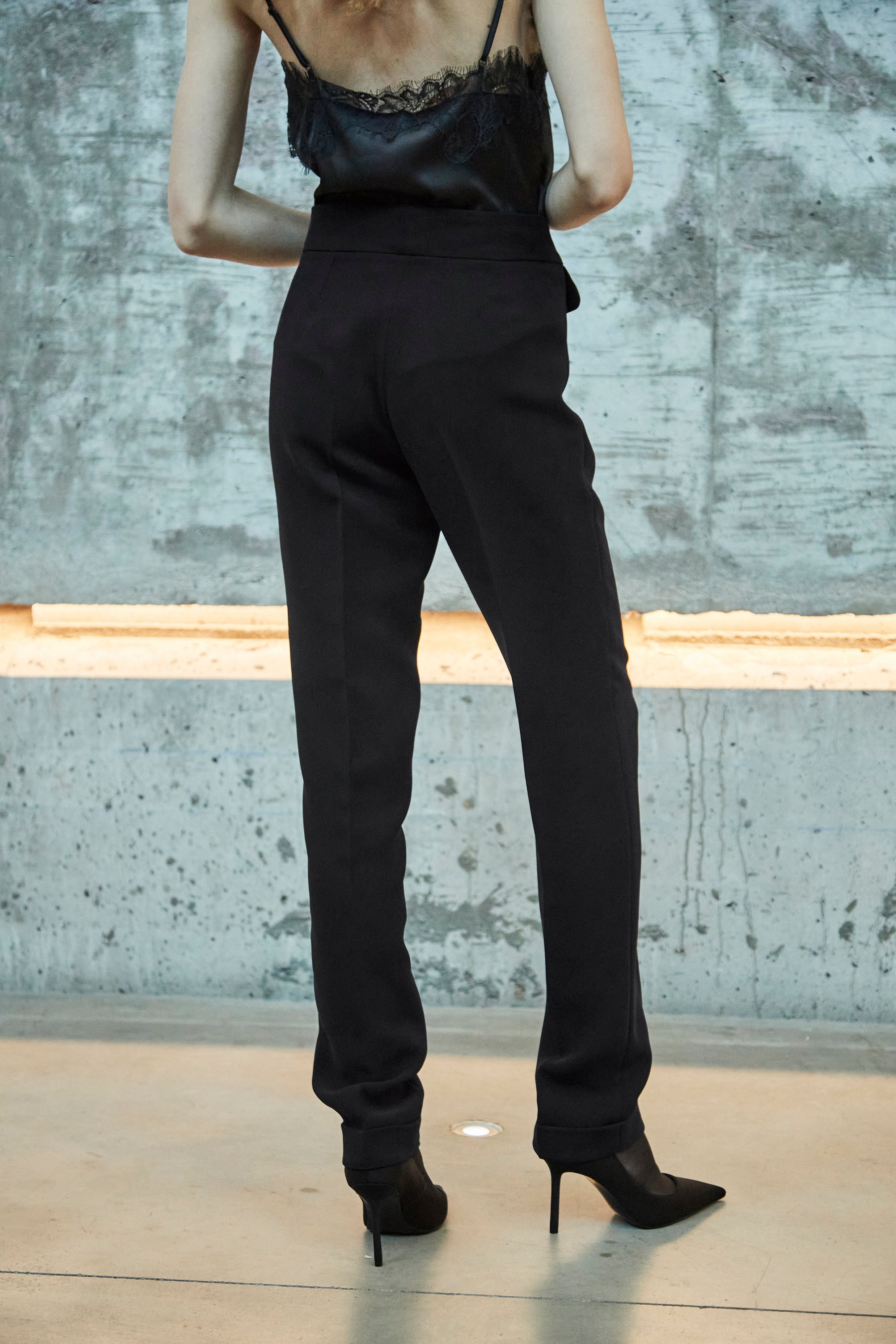 PANTALÓN CARTERAS NEGRO OLIVIA - THE EXTREME COLLECTION