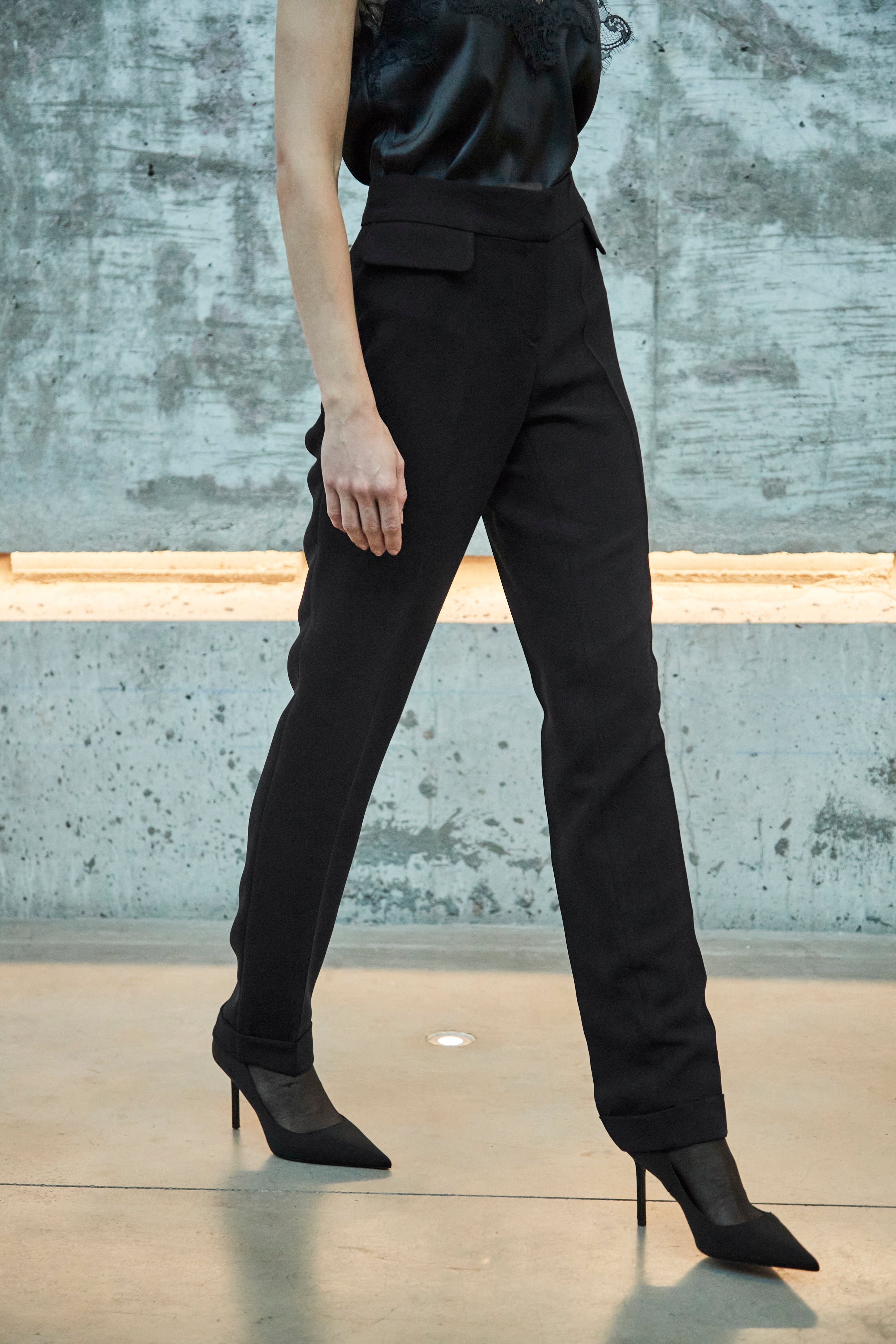 PANTALÓN CARTERAS NEGRO OLIVIA - THE EXTREME COLLECTION