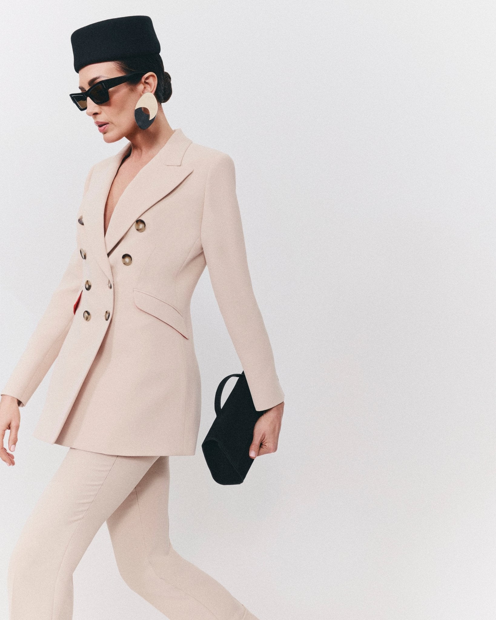 Traje crema mujer Lafayette - Edición Limitada - THE EXTREME COLLECTION