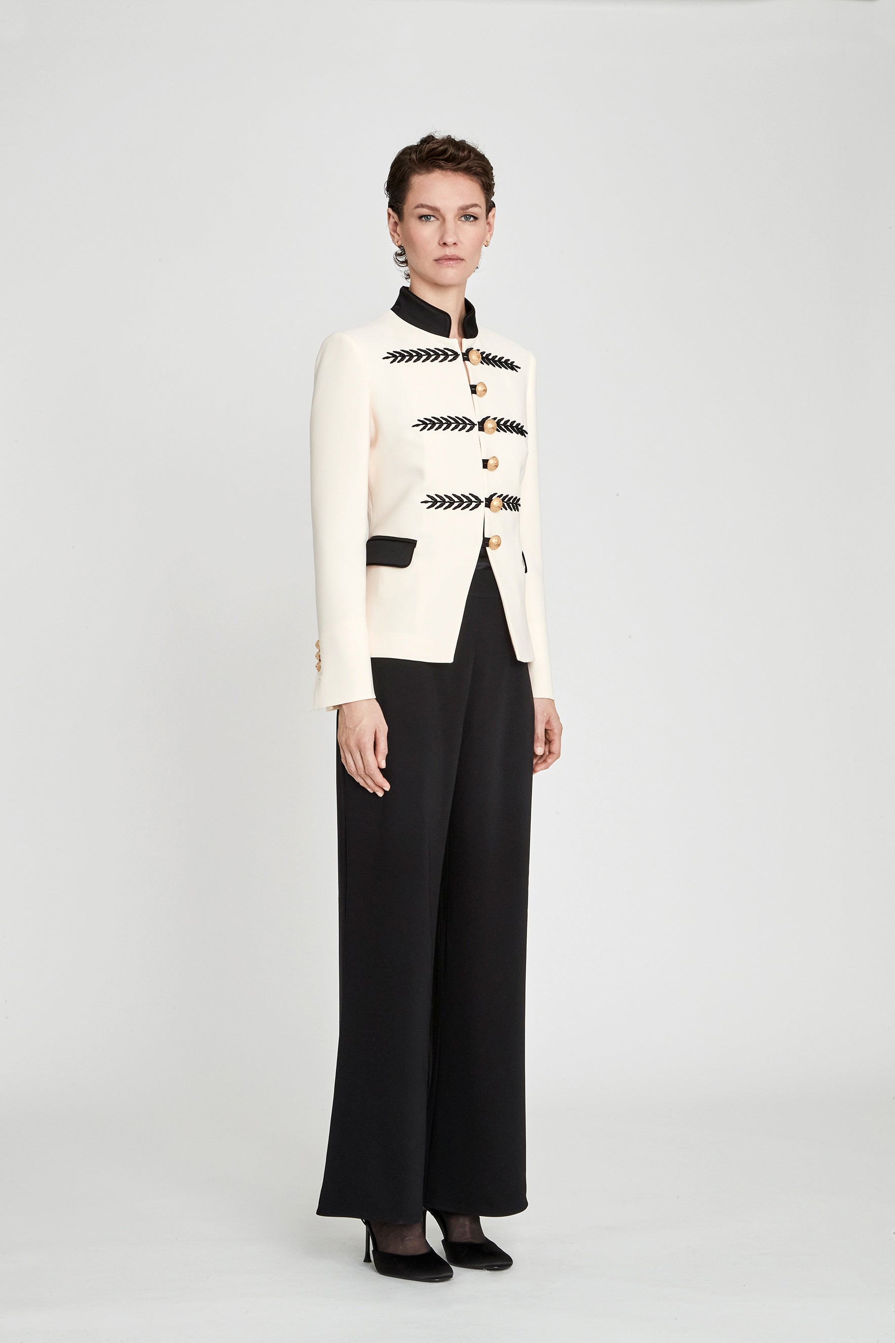 BLAZER MILITAR CREMA RENATA 01