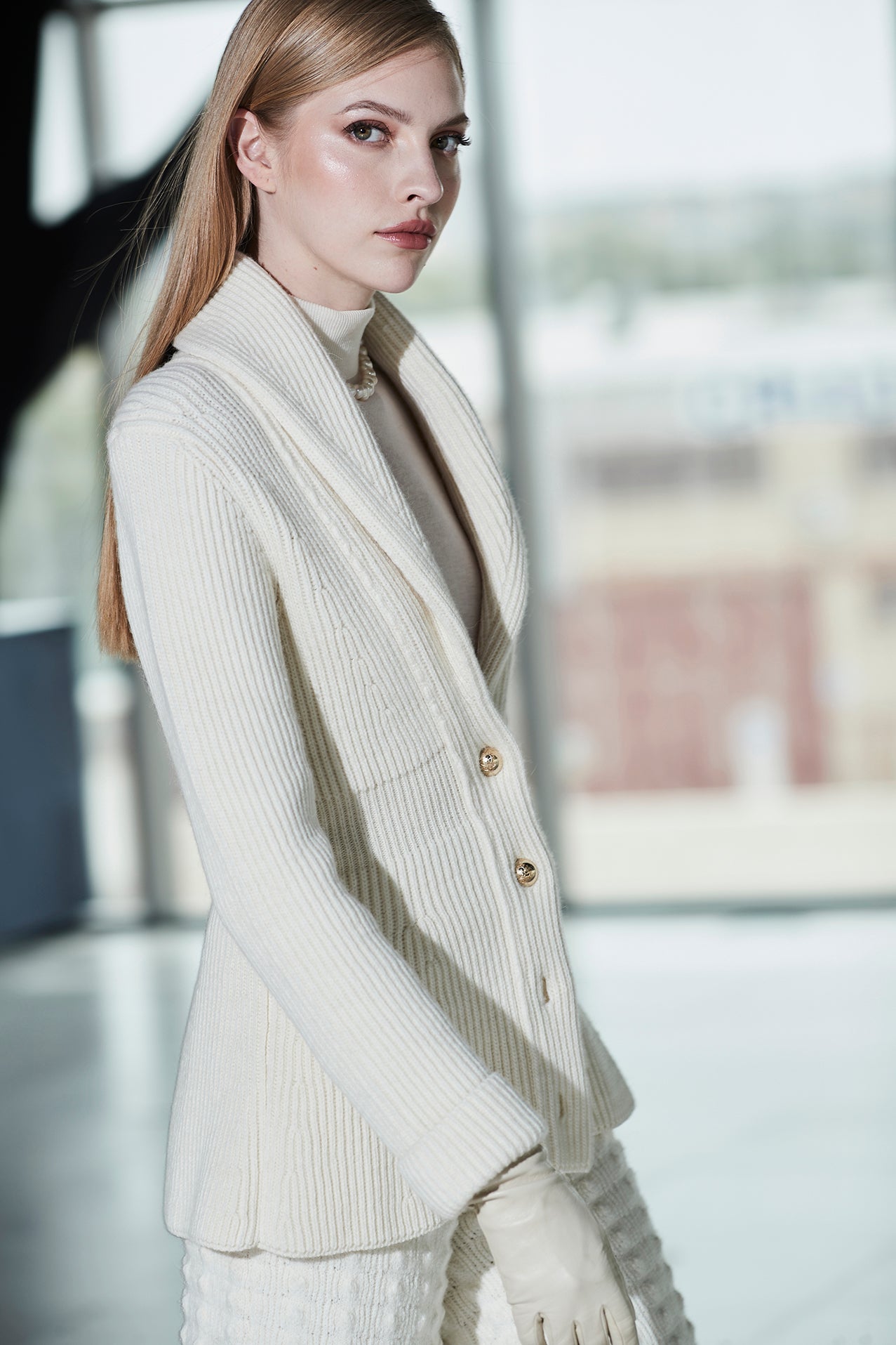 CHAQUETA ENTALLADA MARFIL BABETTE