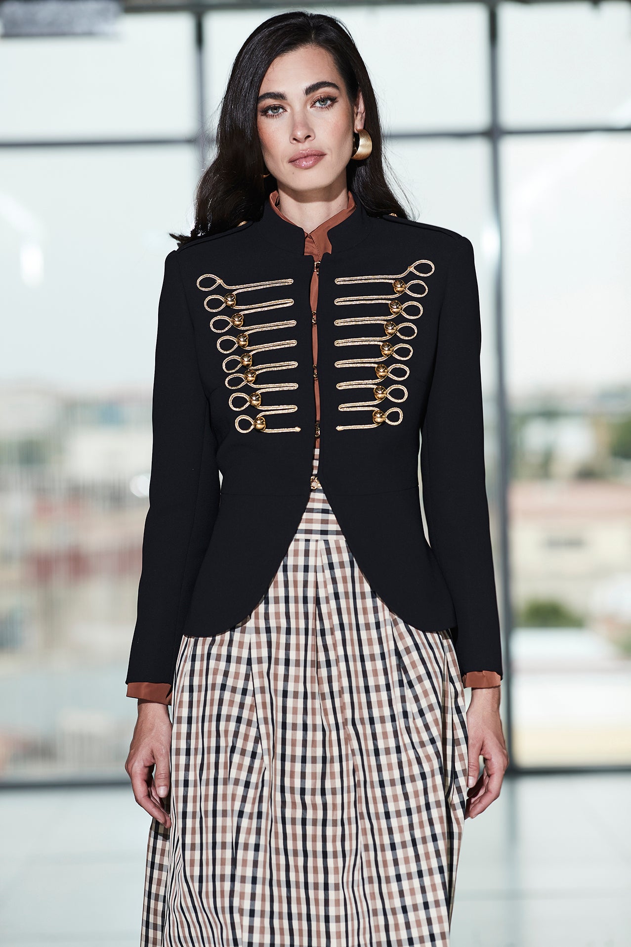 BLAZER BORDADA AZABACHE MARTINA