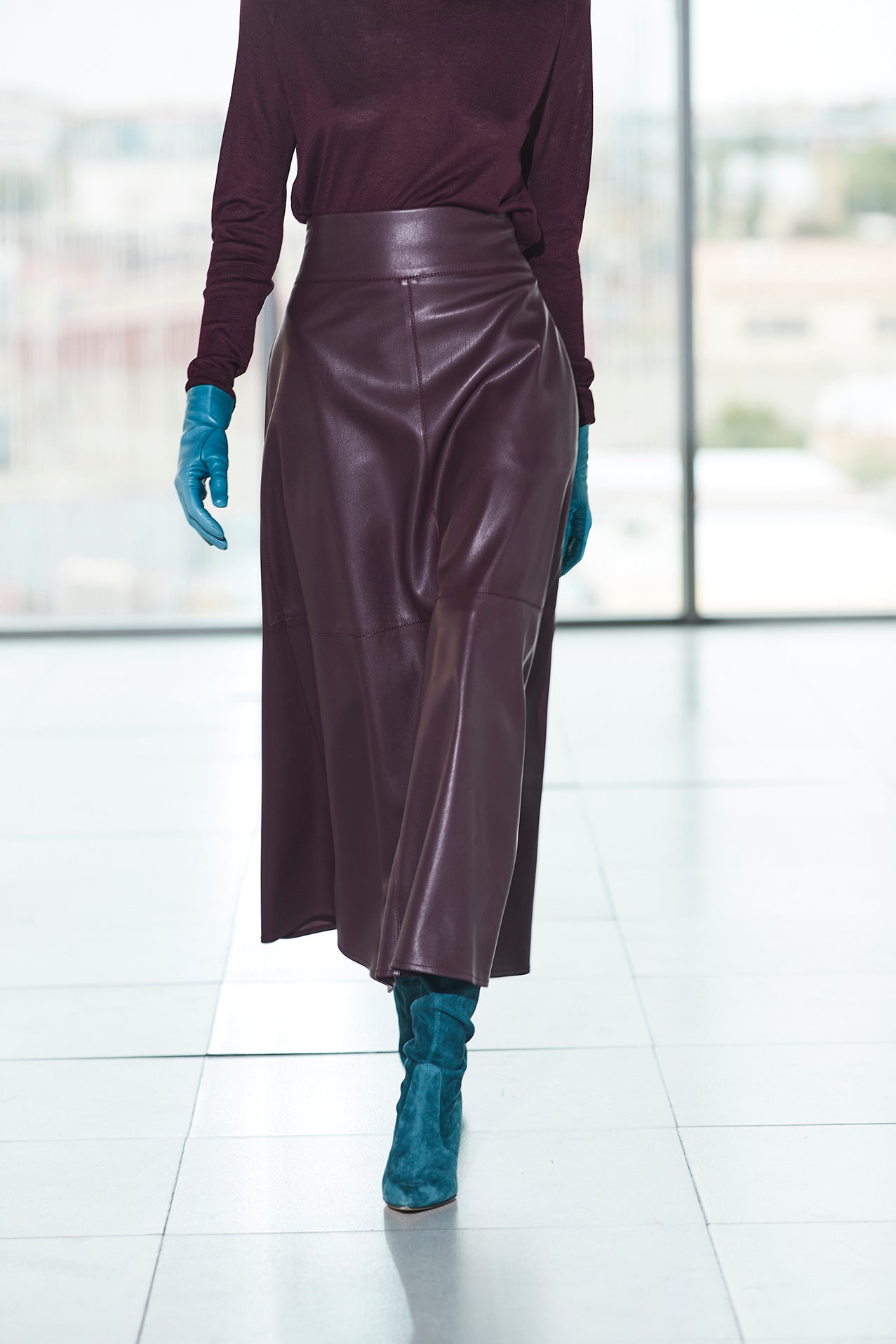 FALDA MIDI EFECTO PIEL MERLOT OLIVE