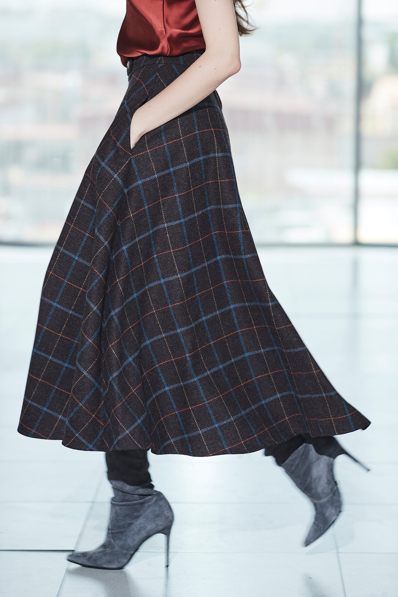 FALDA MIDI CUADROS ZAFIRO PETRA 02